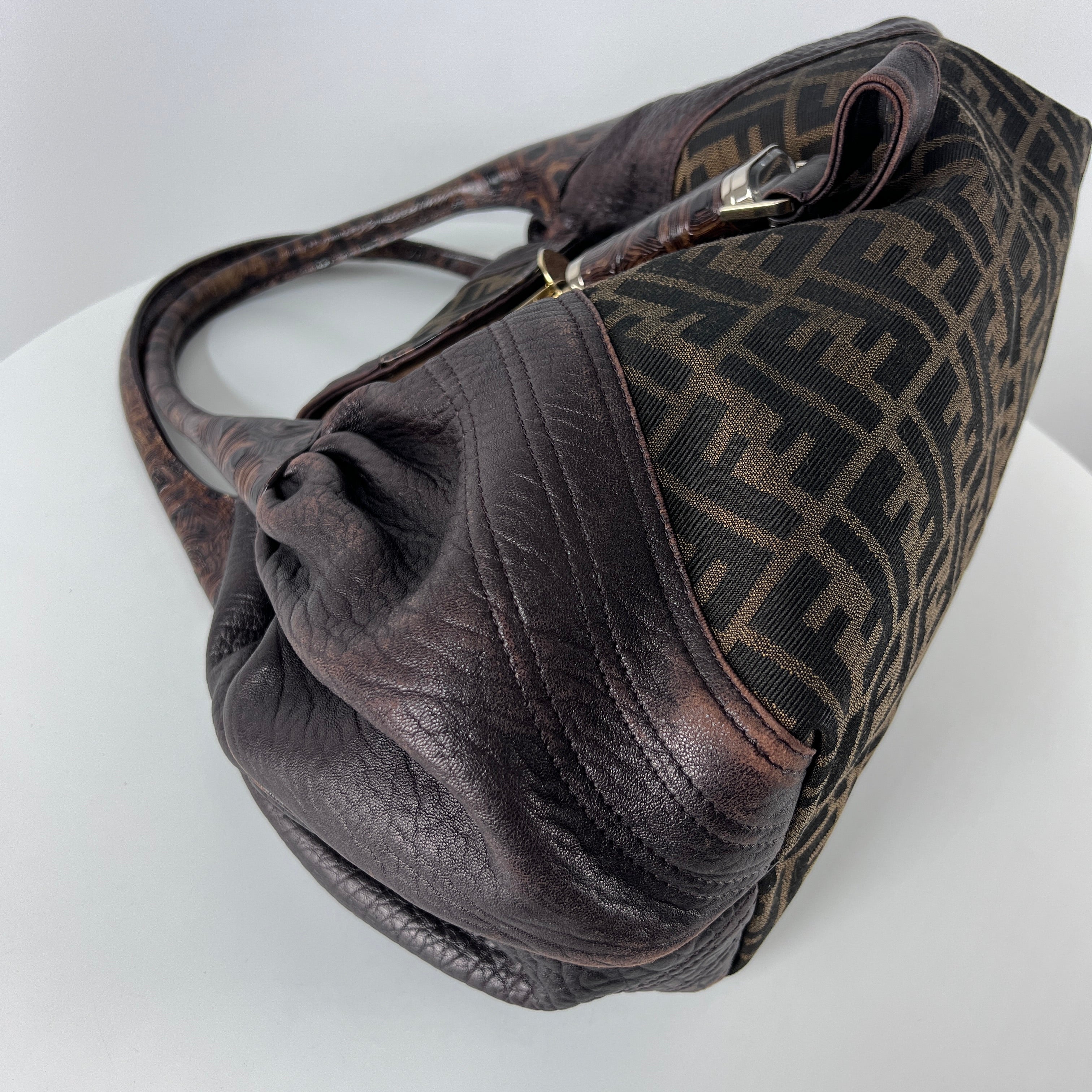 Sac à main FENDI Zucca Spy toile et cuir marron
