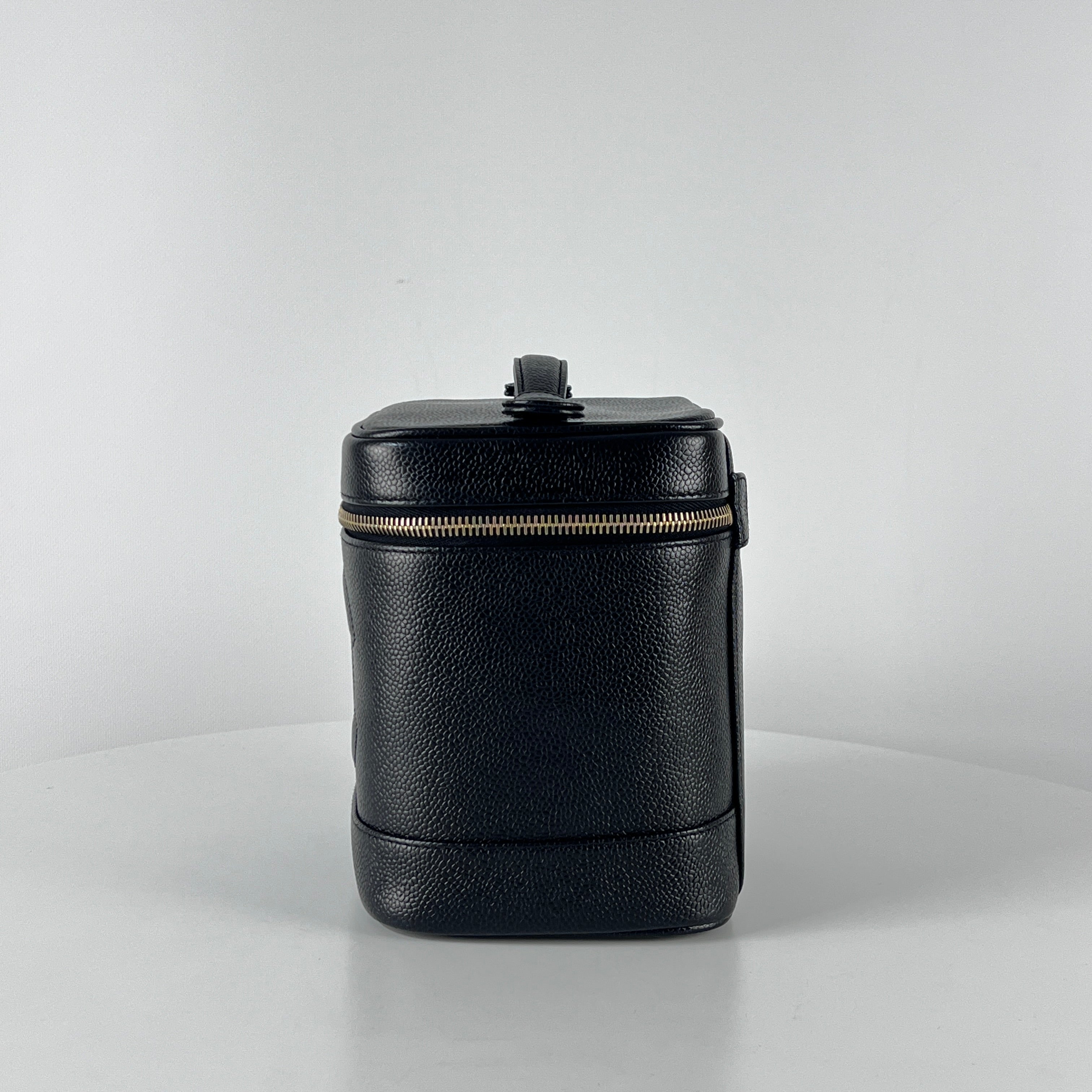 Sac à main CHANEL Vanity cuir noir