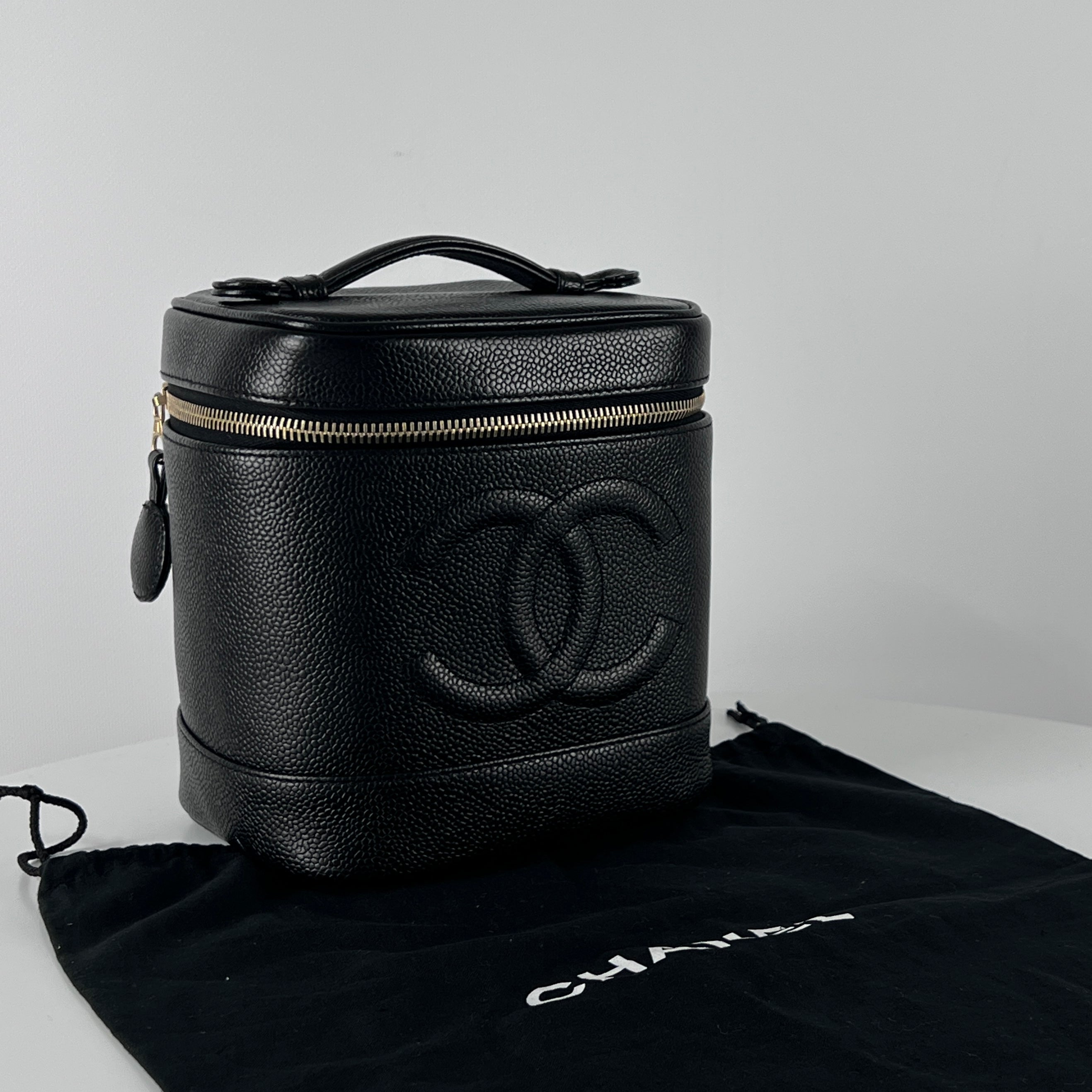 Sac à main CHANEL Vanity cuir noir