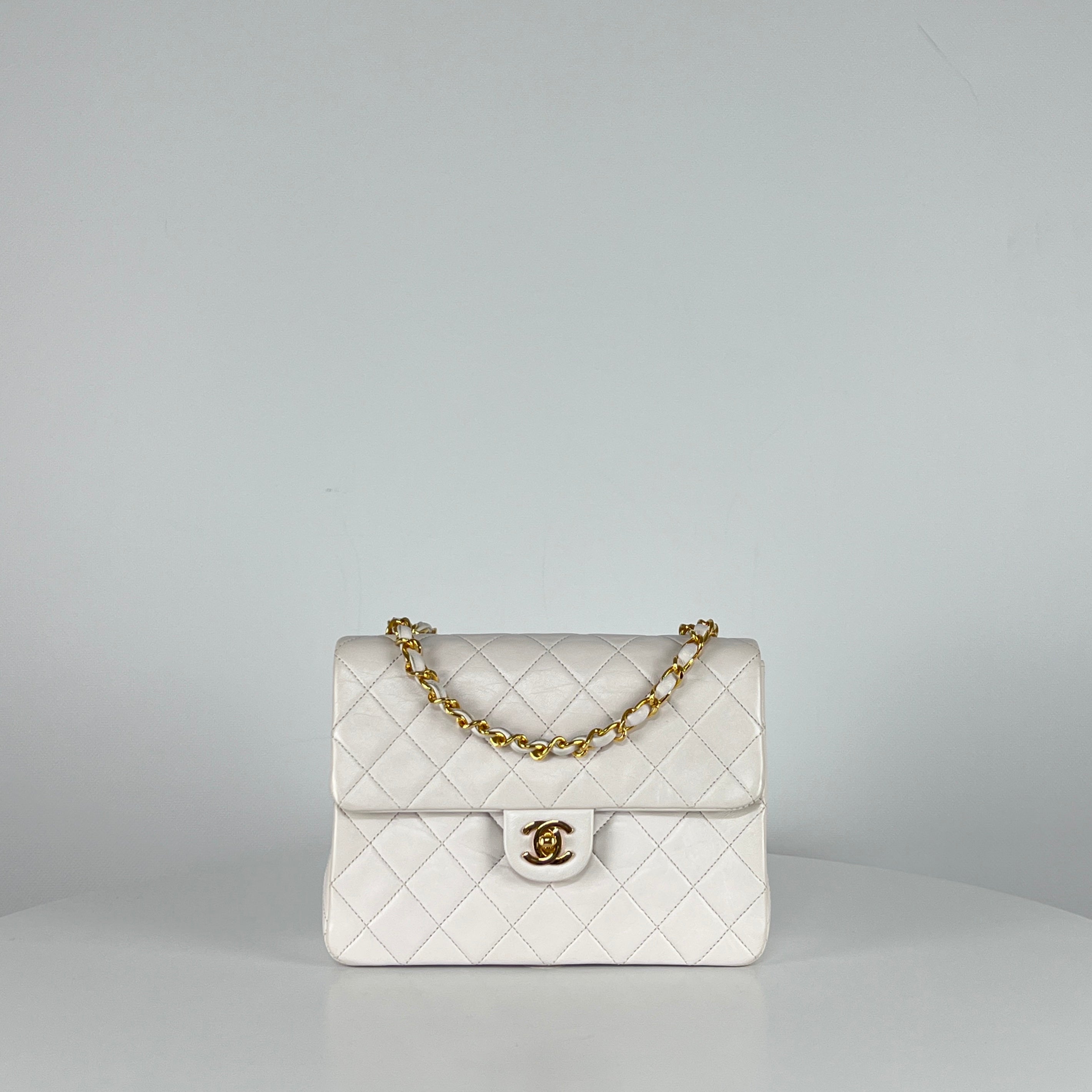 Sac à main CHANEL Timeless Classique Small cuir blanc