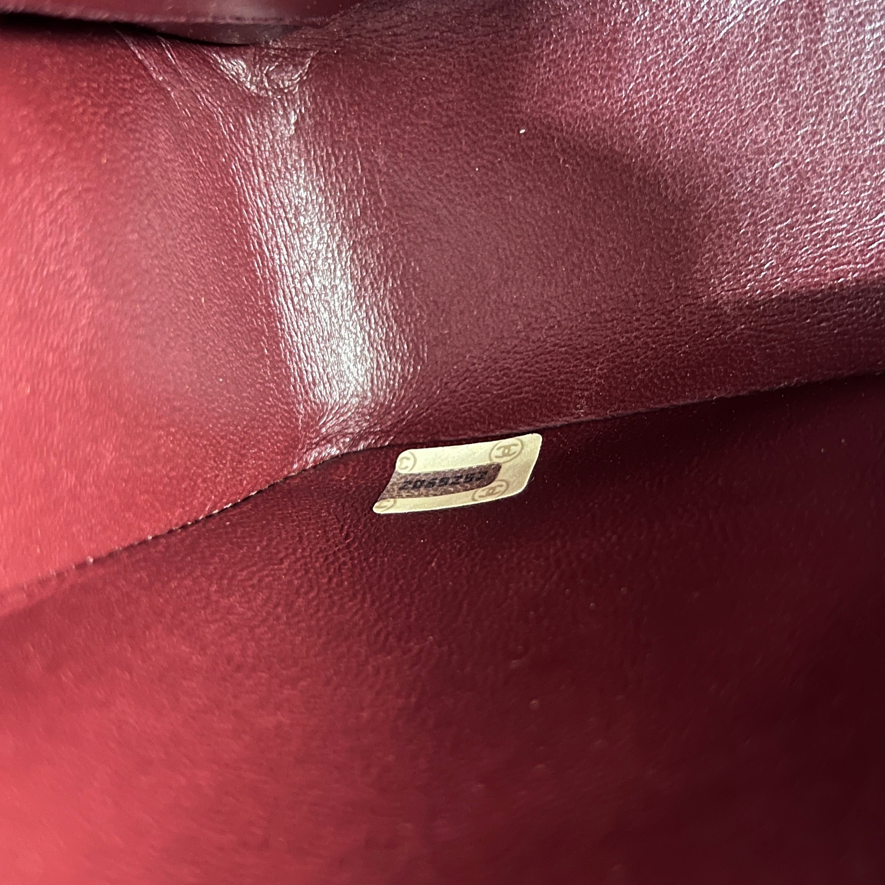 Sac à main CHANEL Diana cuir noir