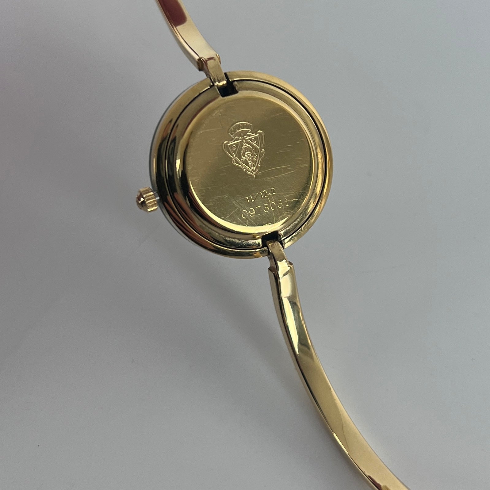 Montre GUCCI 11/12.2 plaqué or doré