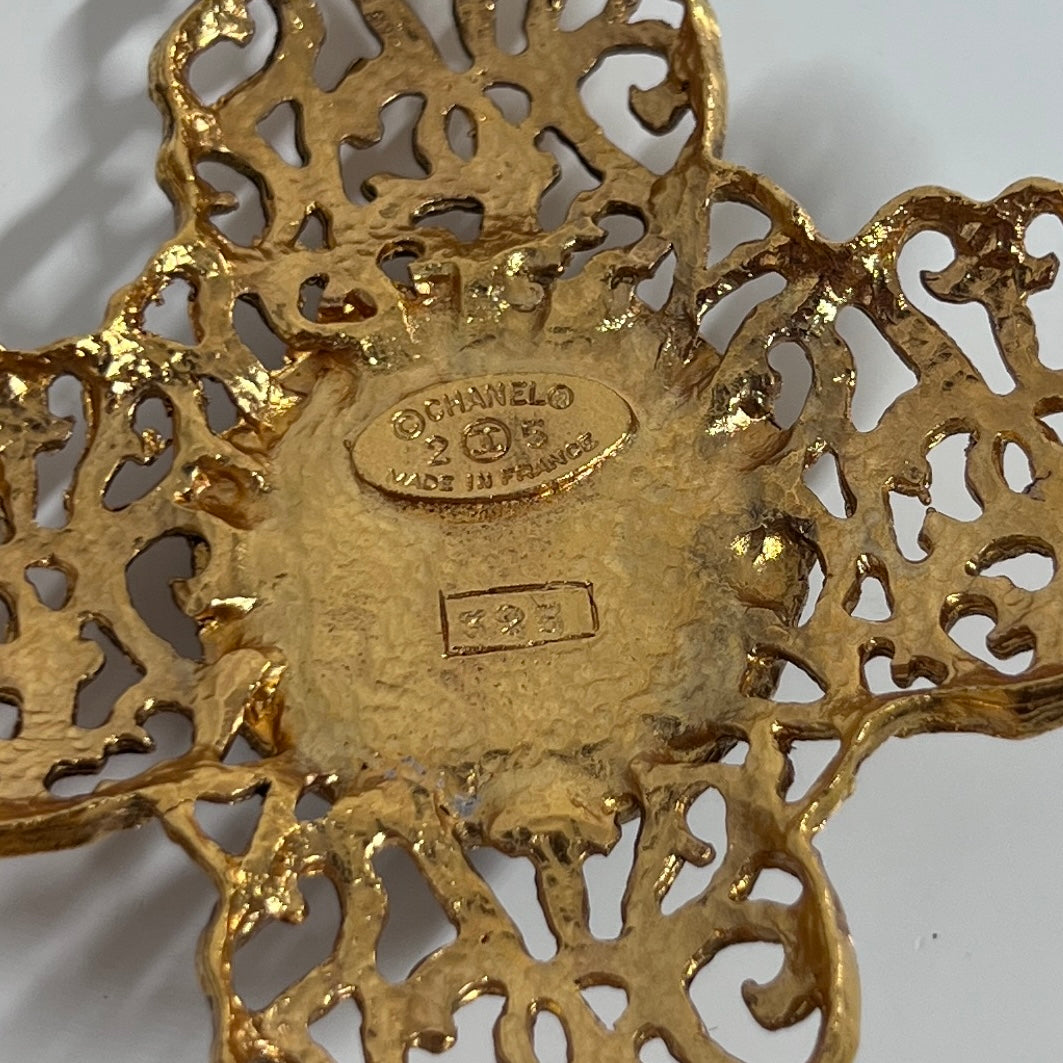Collier CHANEL Coco Mark Croix plaqué or doré