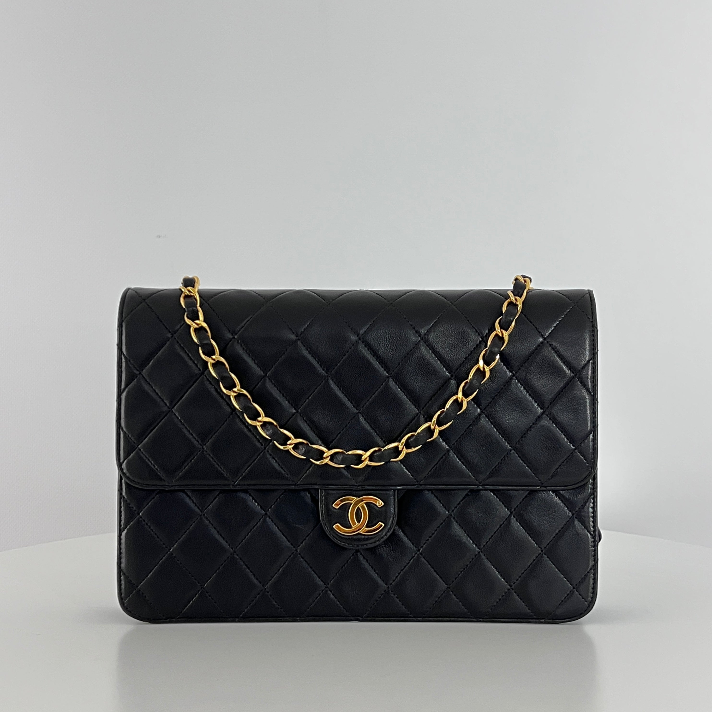 Sac à main CHANEL Timeless WOC Medium cuir noir