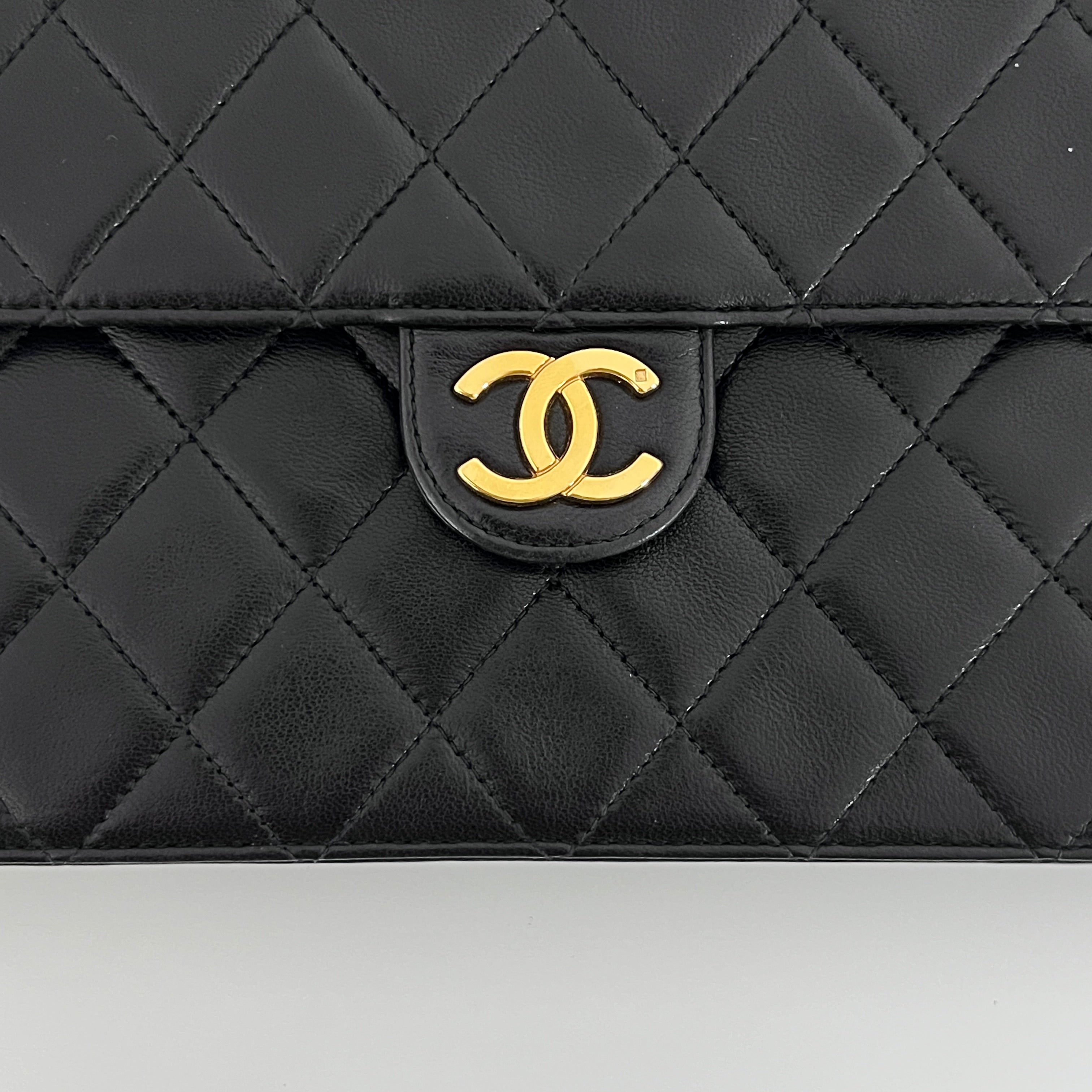 Sac à main CHANEL Timeless WOC Medium cuir noir