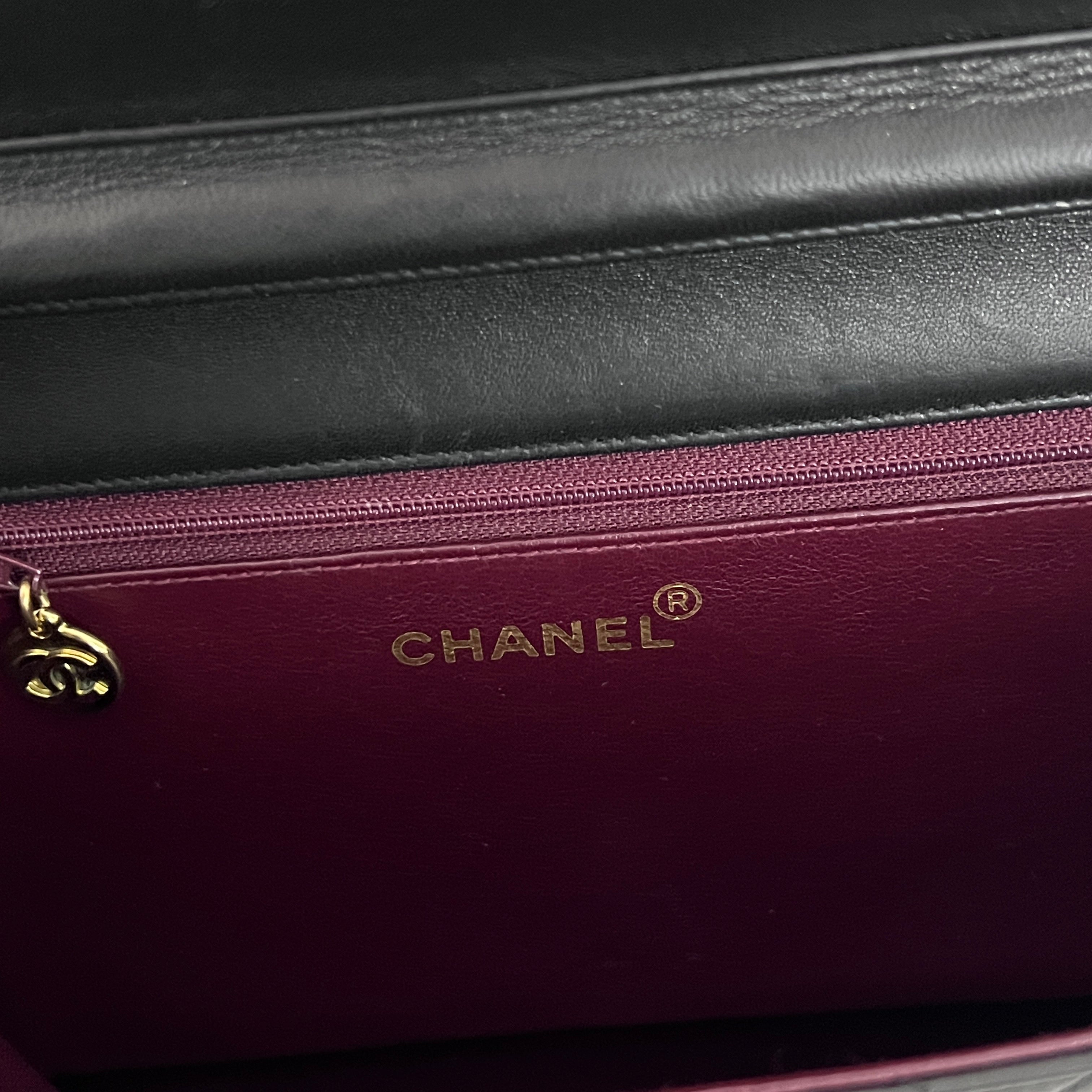 Sac à main CHANEL Timeless WOC Medium cuir noir