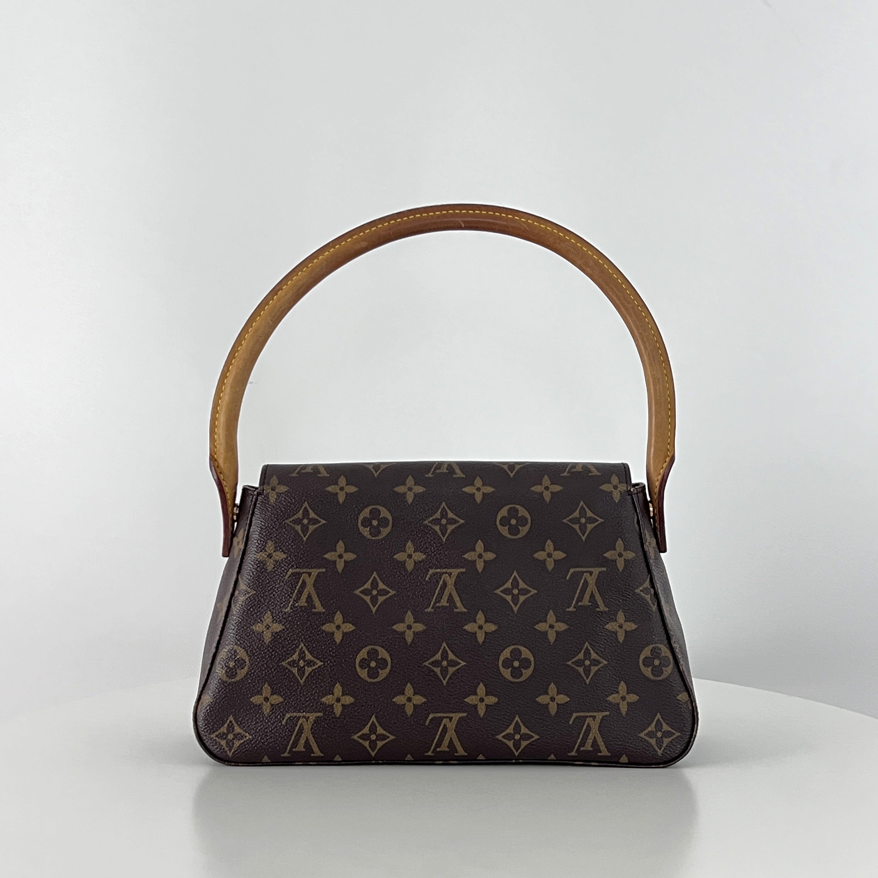 LOUIS VUITTON Looping PM handbag in brown canvas and leather