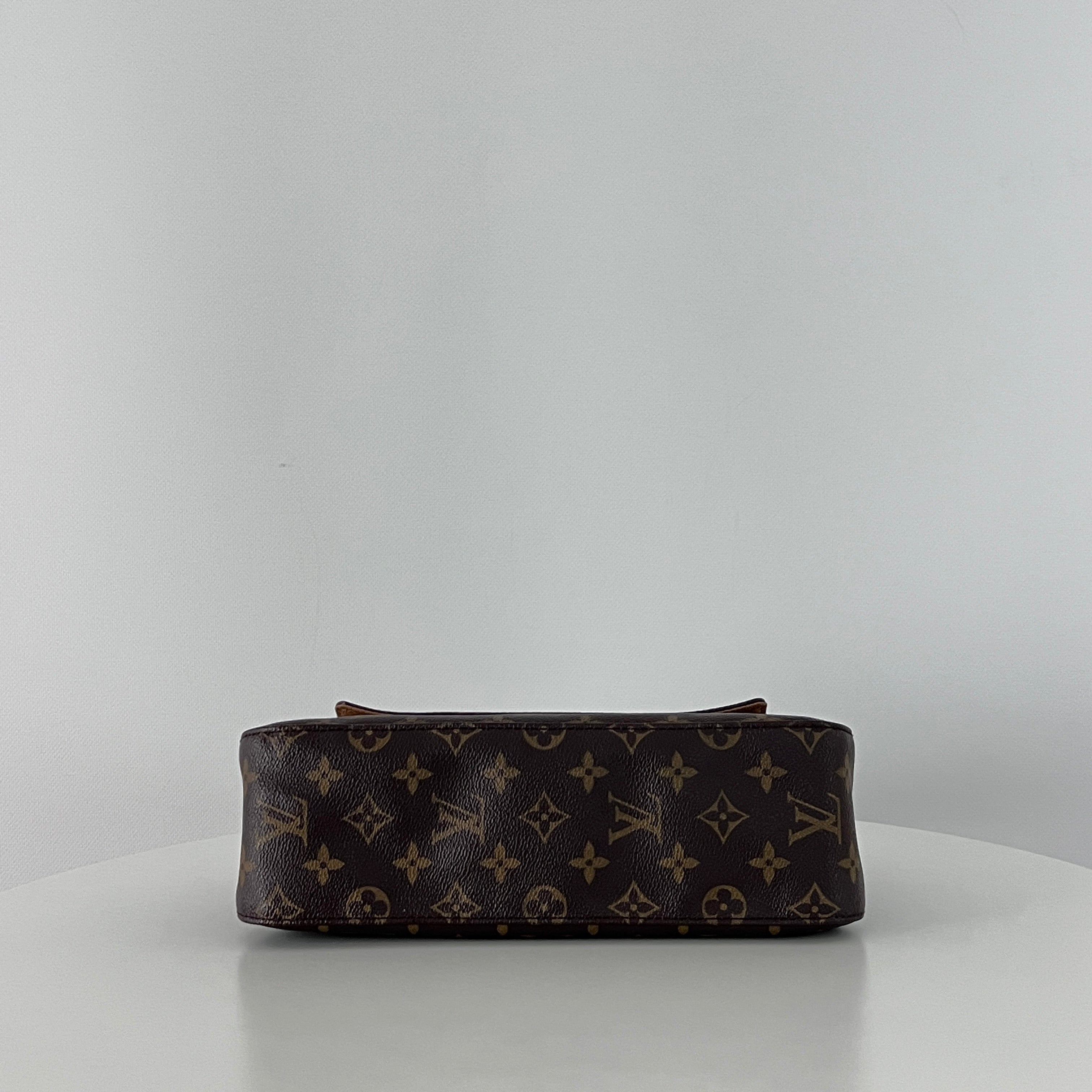 LOUIS VUITTON Looping PM handbag in brown canvas and leather