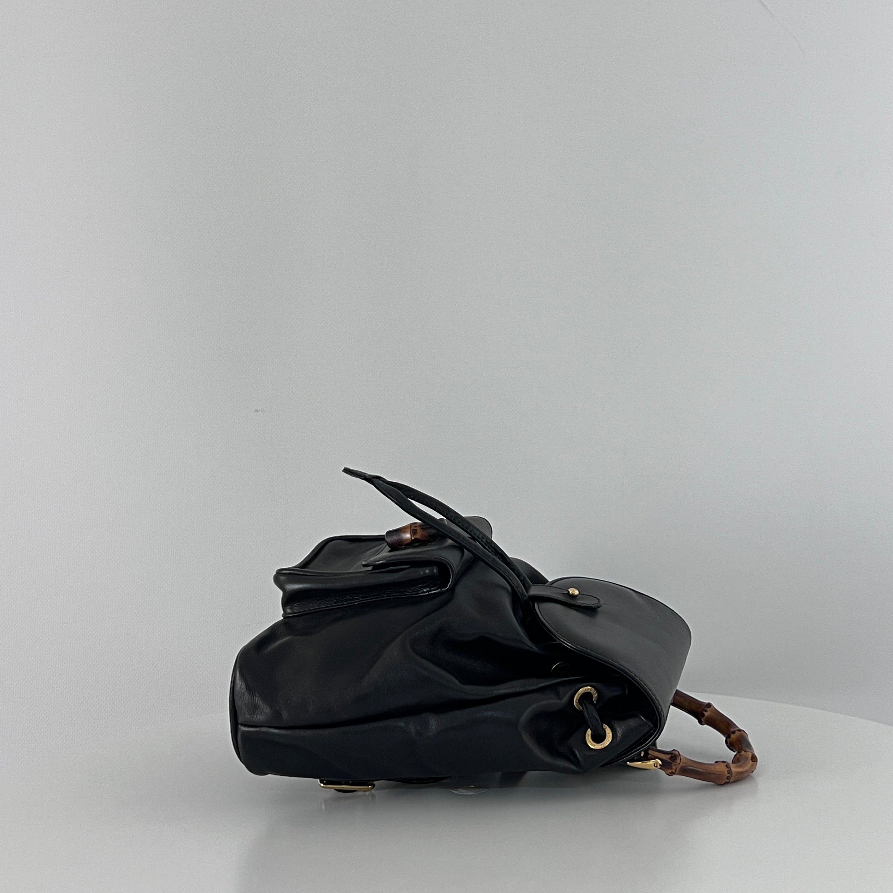 Sac à main GUCCI Bamboo Backpack cuir noir