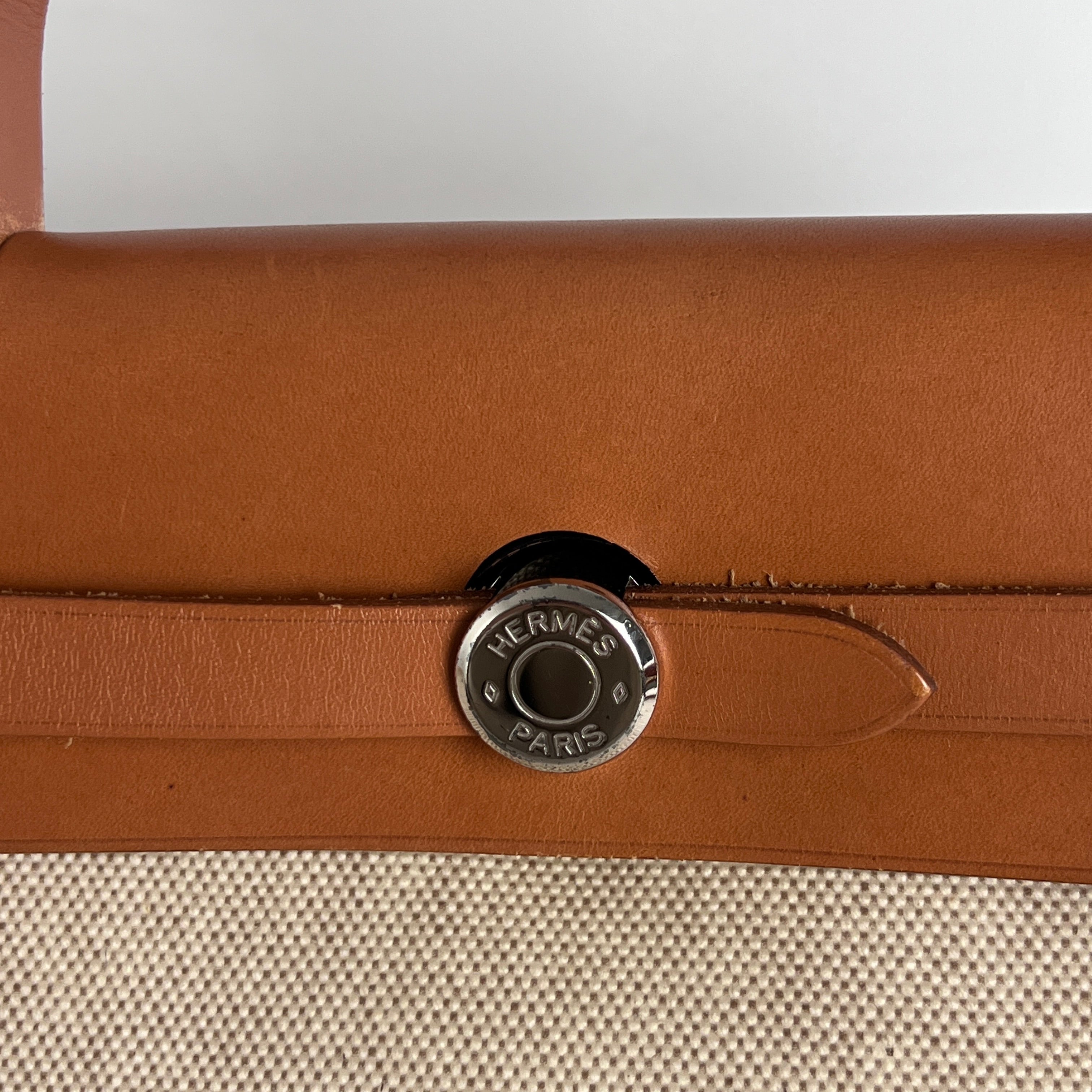 Sac à main HERMES Herbag toile et cuir marron