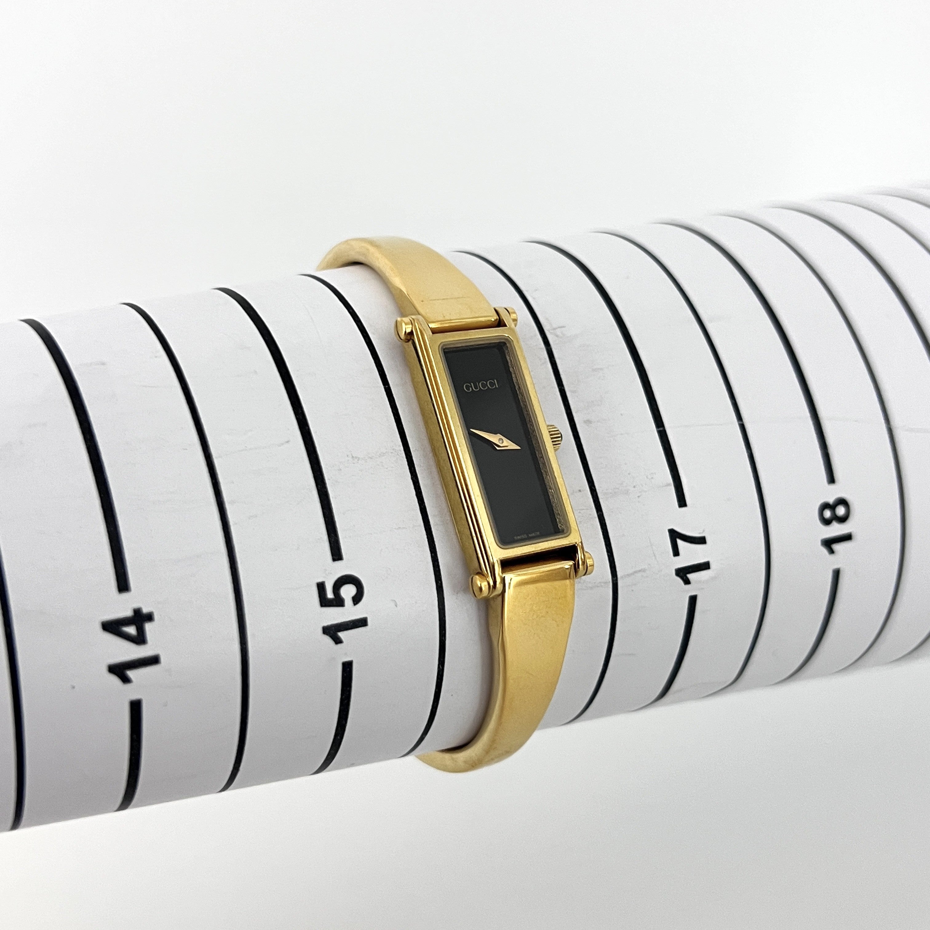 GUCCI 1500 Gold Plated Watch