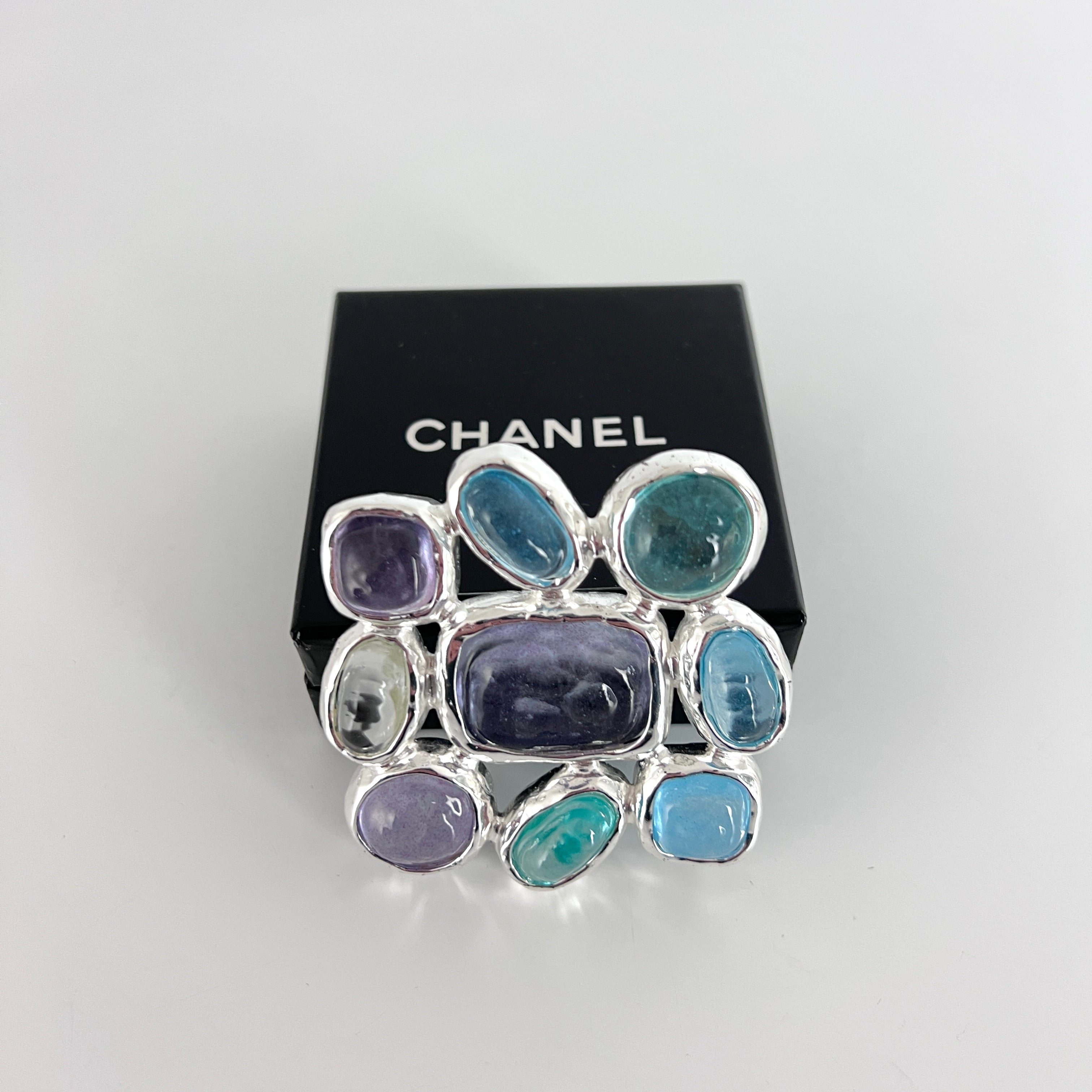 Broche CHANEL métal argenté