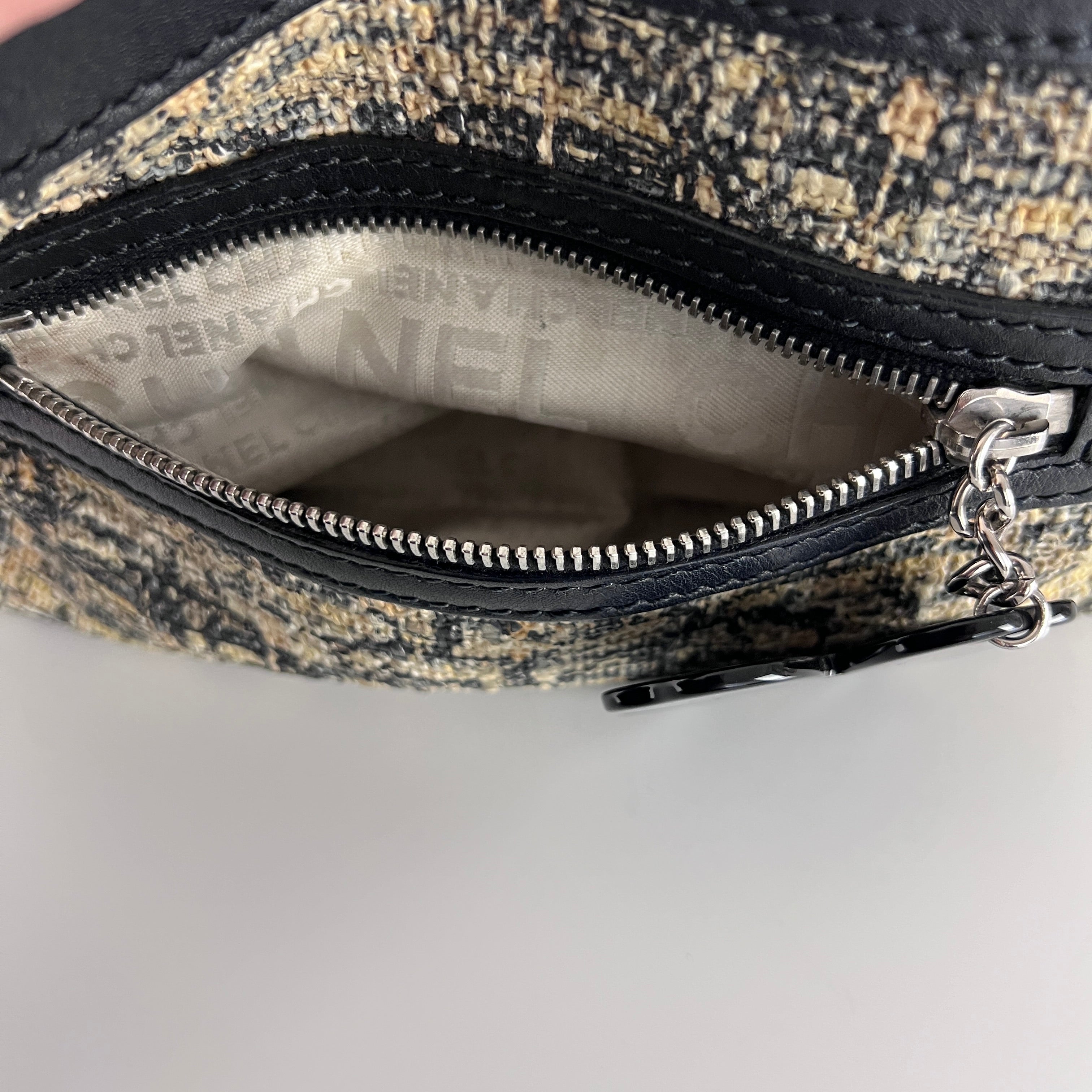 Sac à main CHANEL Hobo Tweed Small tweed et cuir noir