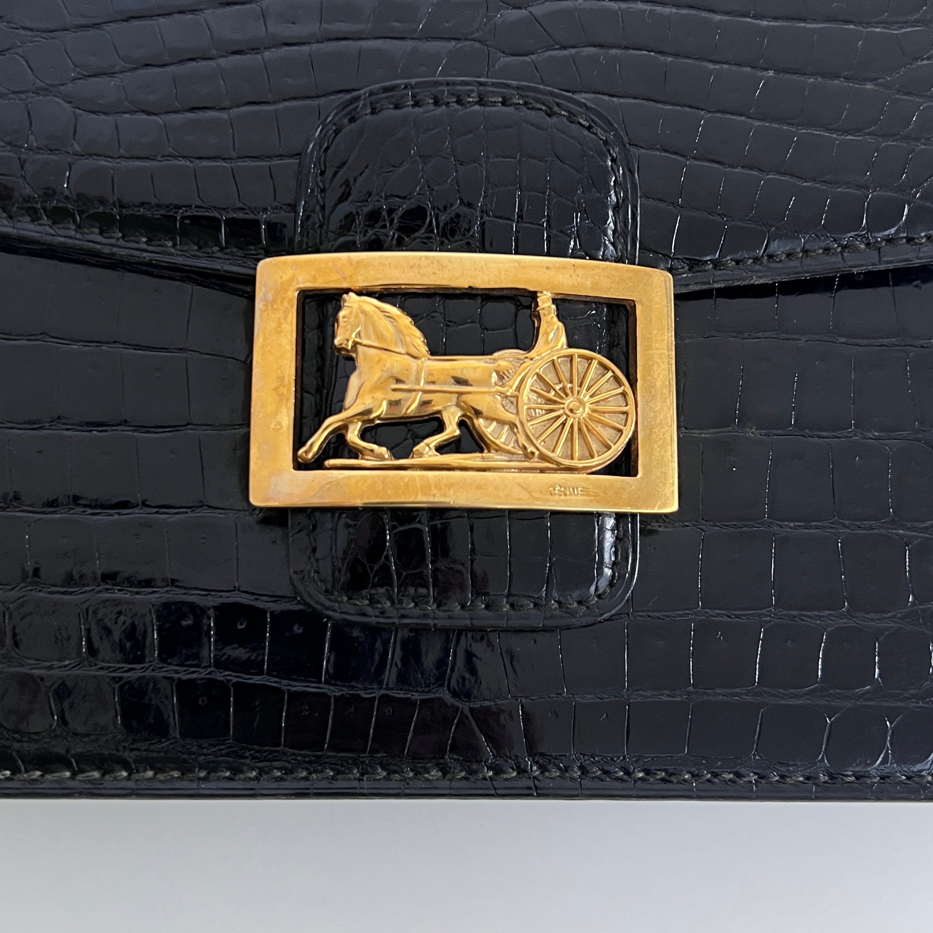 Sac à main CELINE Triomphe crocodile noir
