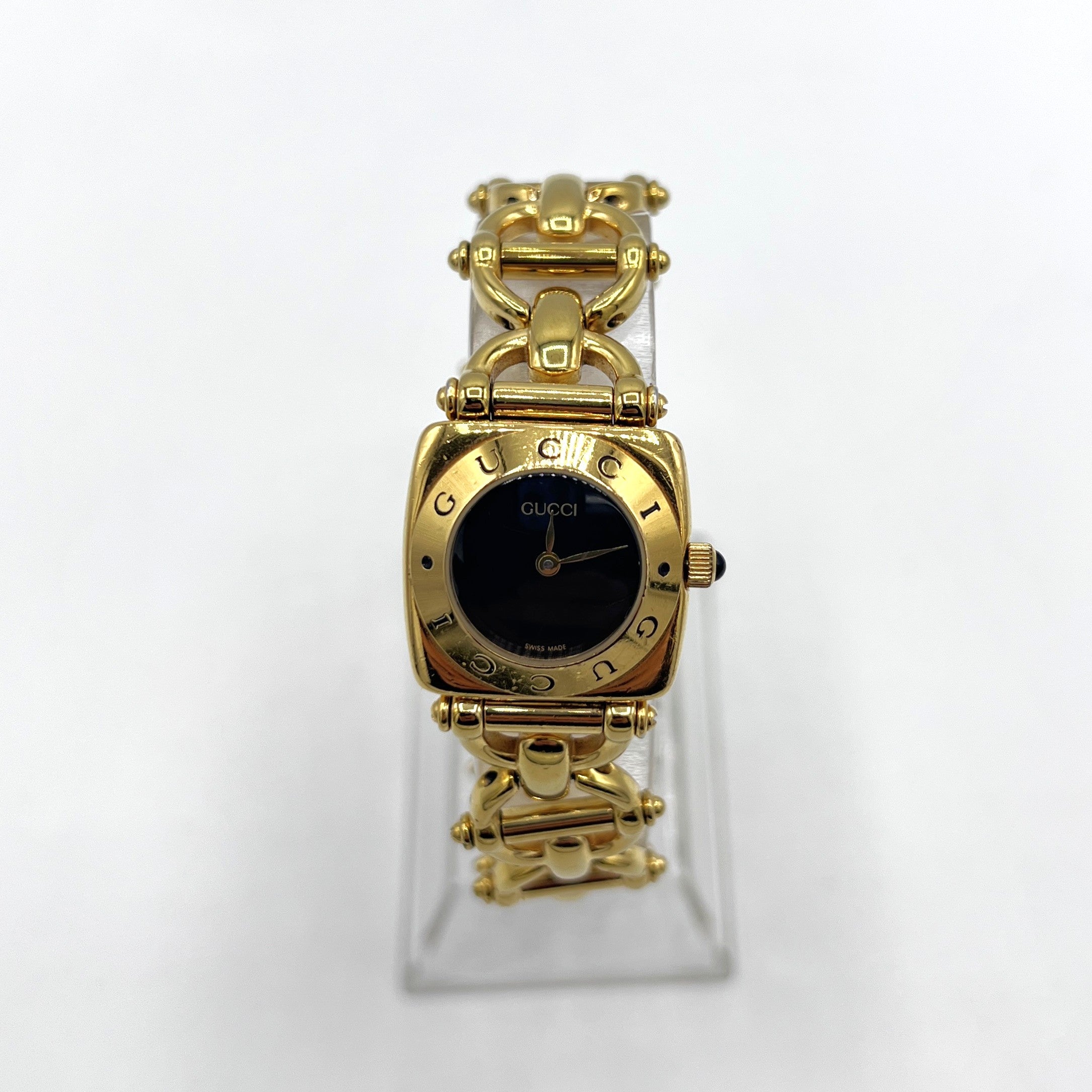 Montre GUCCI 6400 L plaqué or dorée