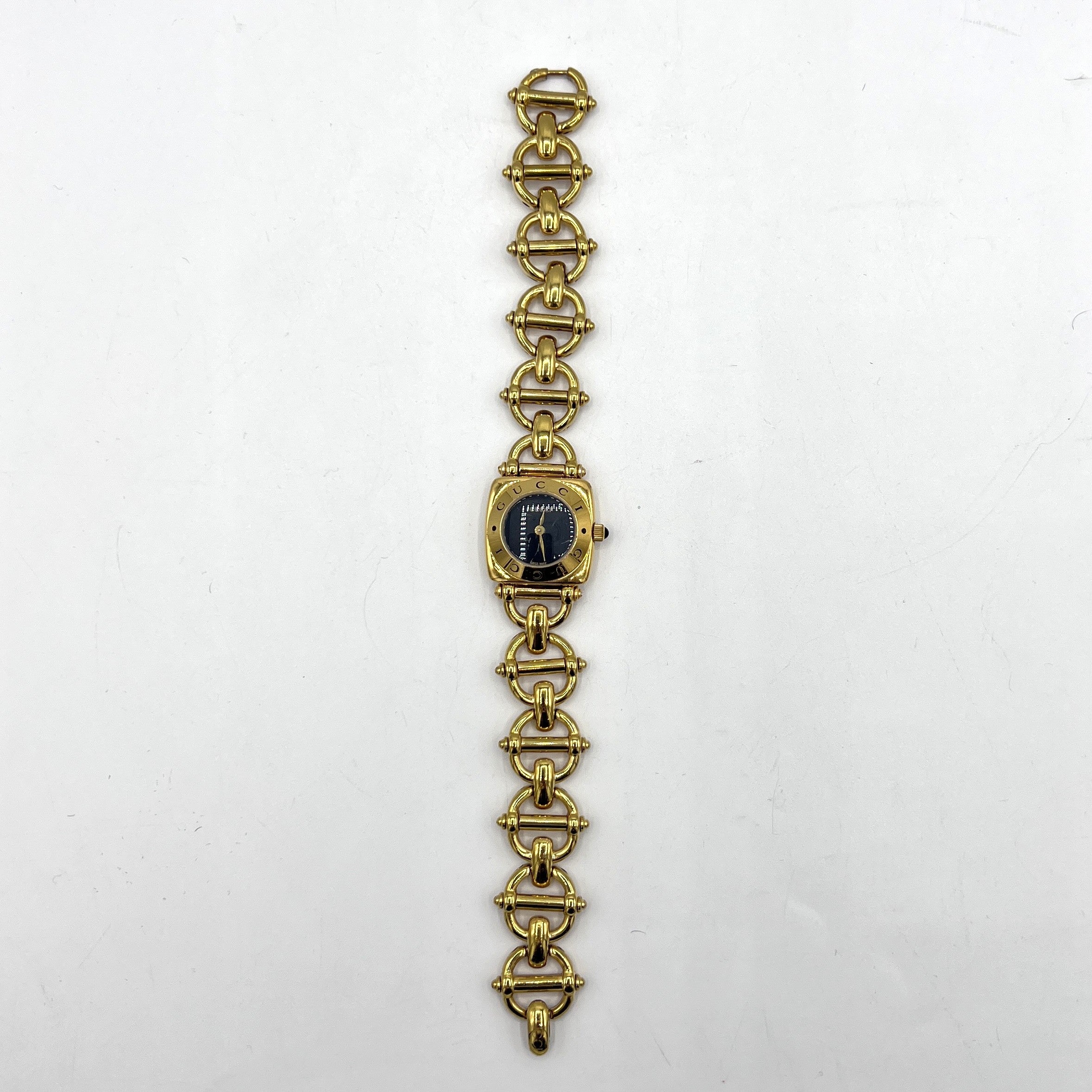 Montre GUCCI 6400 L plaqué or dorée