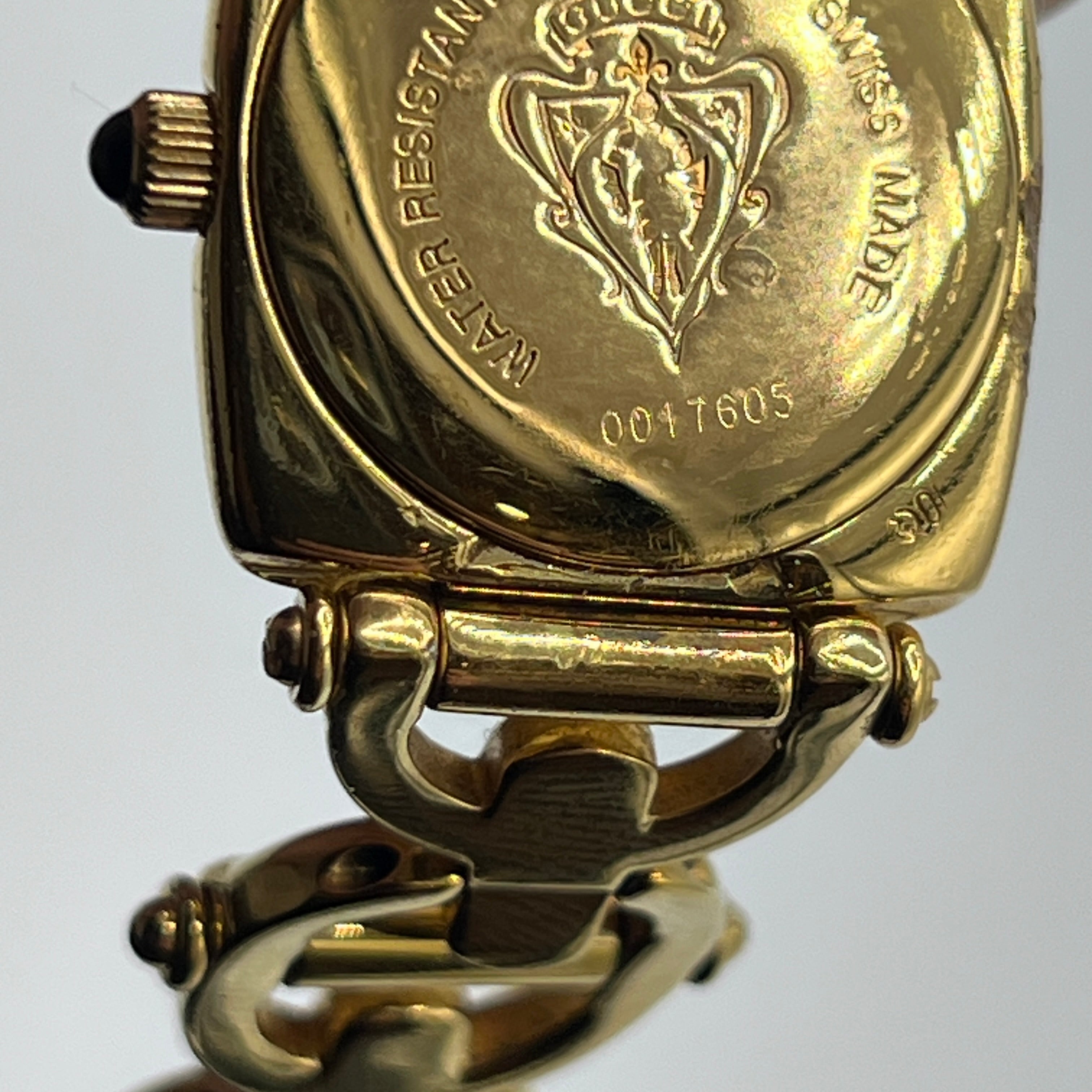 Montre GUCCI 6400 L plaqué or dorée