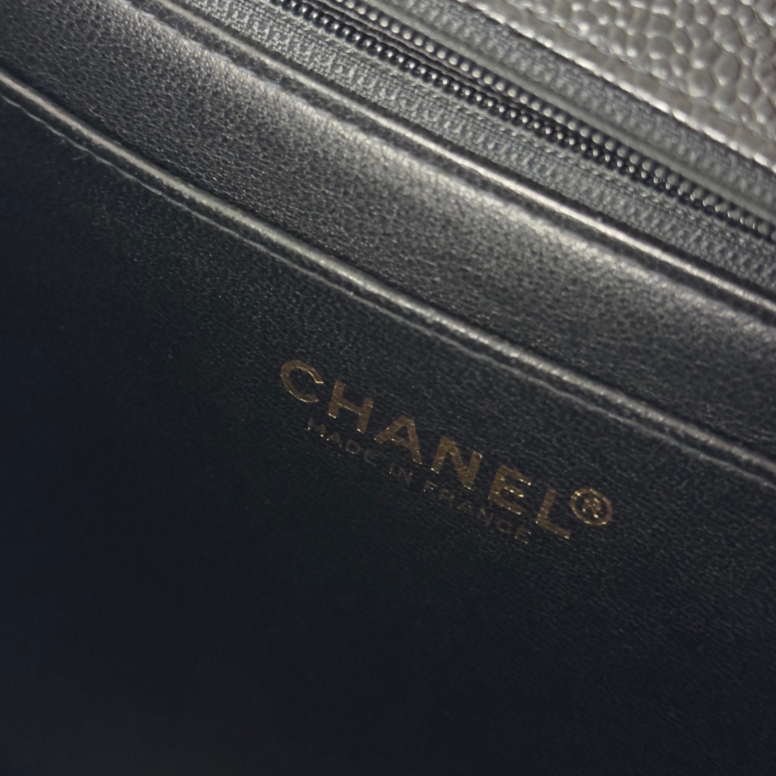 Sac à main CHANEL Timeless Classique Jumbo Single Flap cuir caviar noir