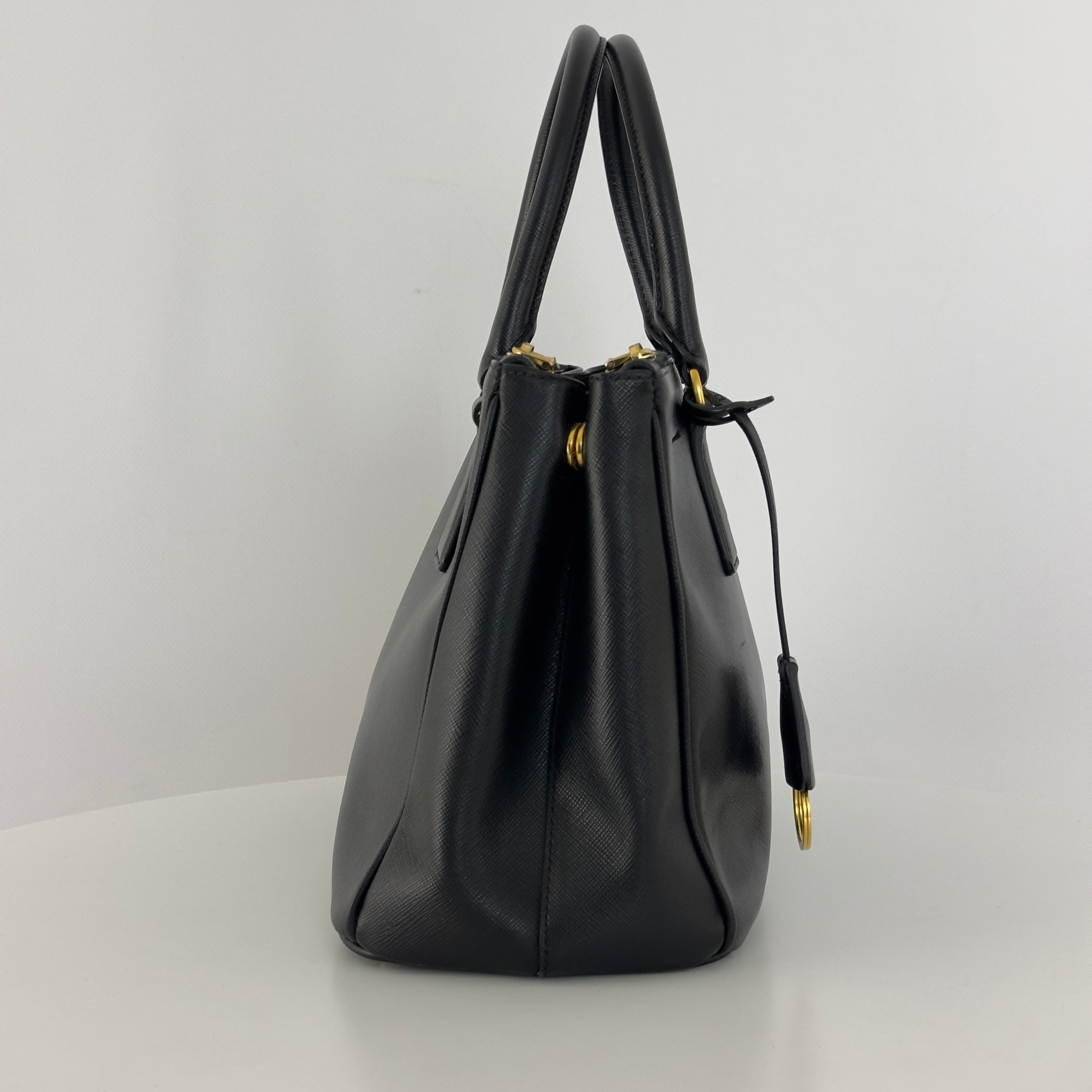 Sac à main PRADA Galleria cuir noir