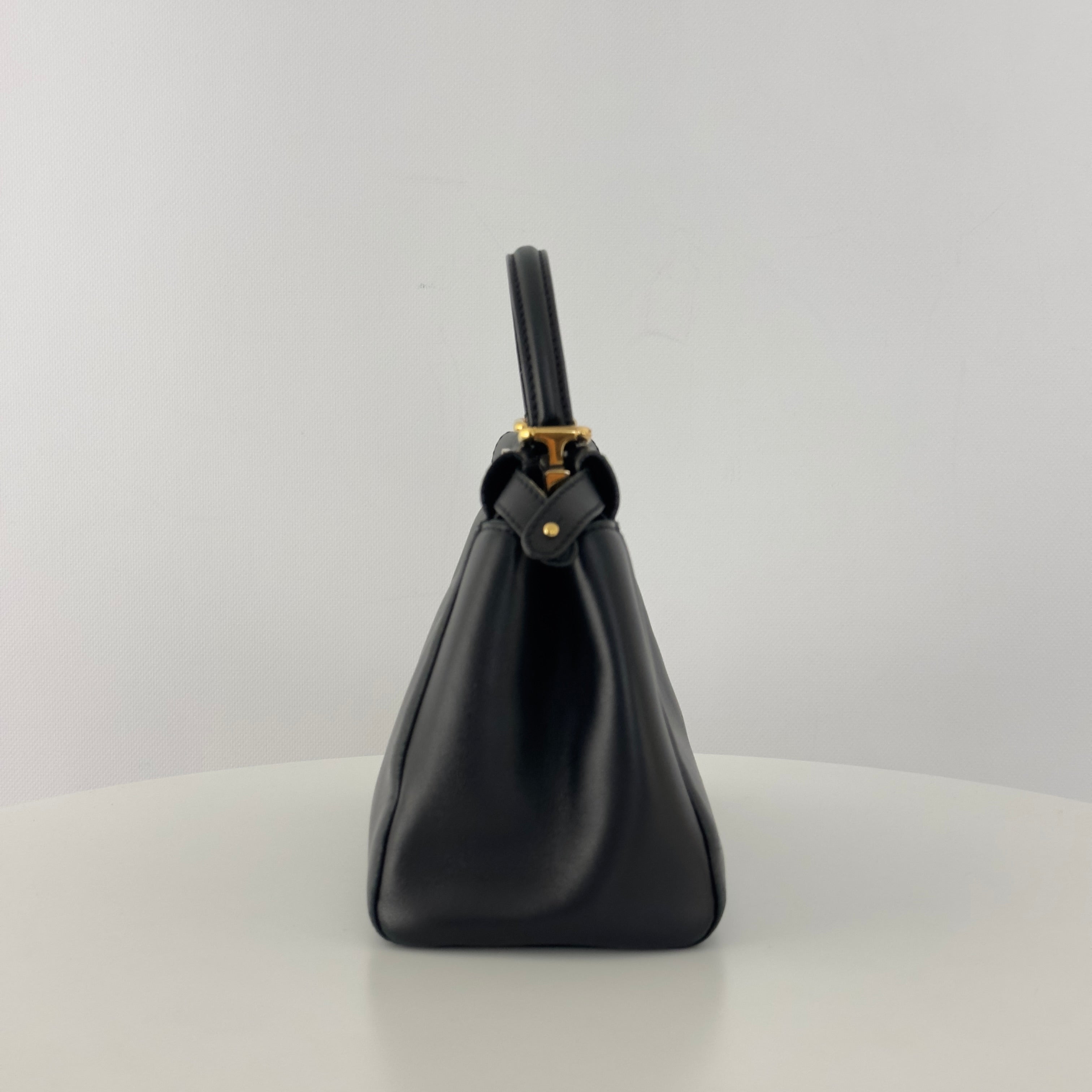 Sac à main FENDI Mini Peekaboo cuir noir