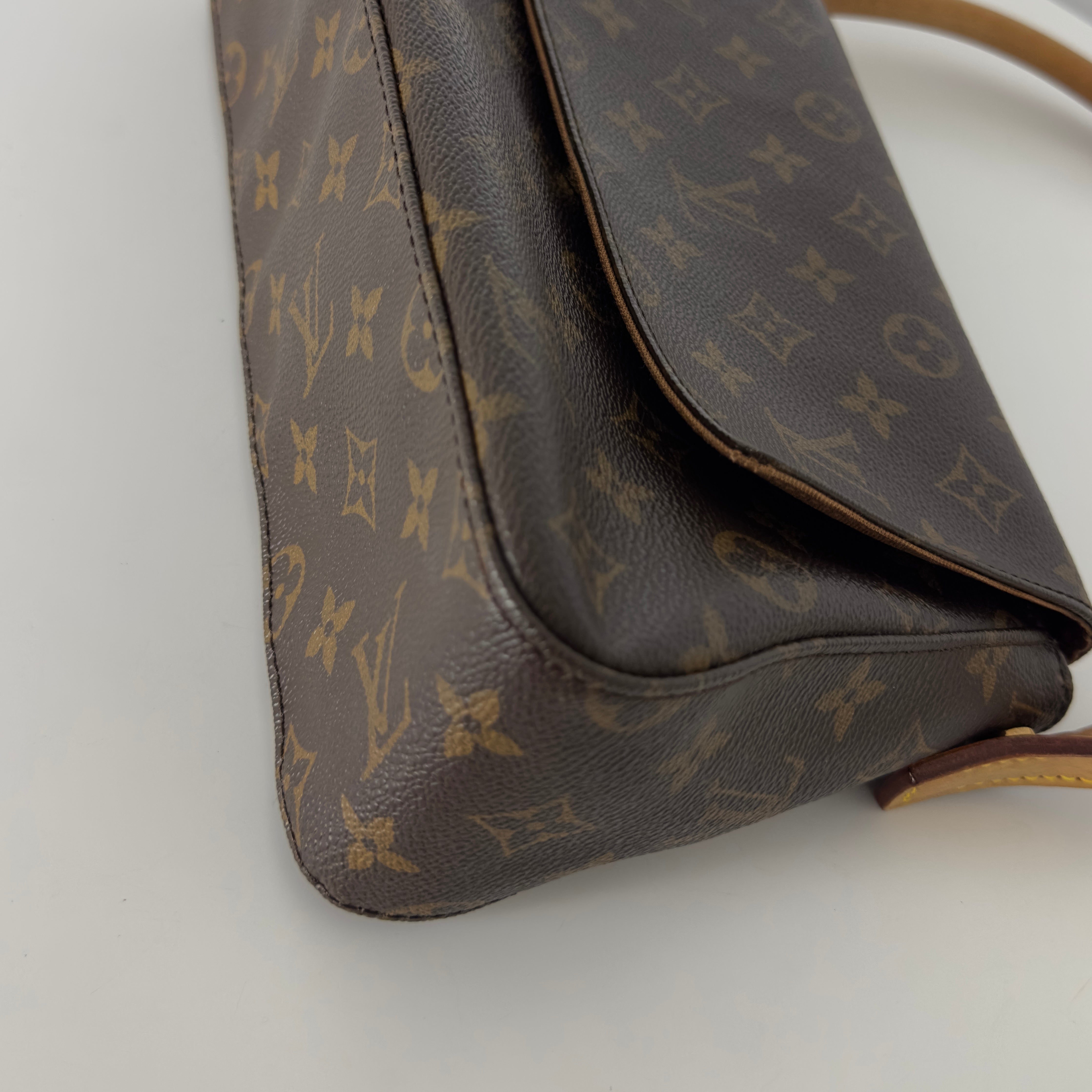 Sac à main LOUIS VUITTON Looping PM toile et cuir marron