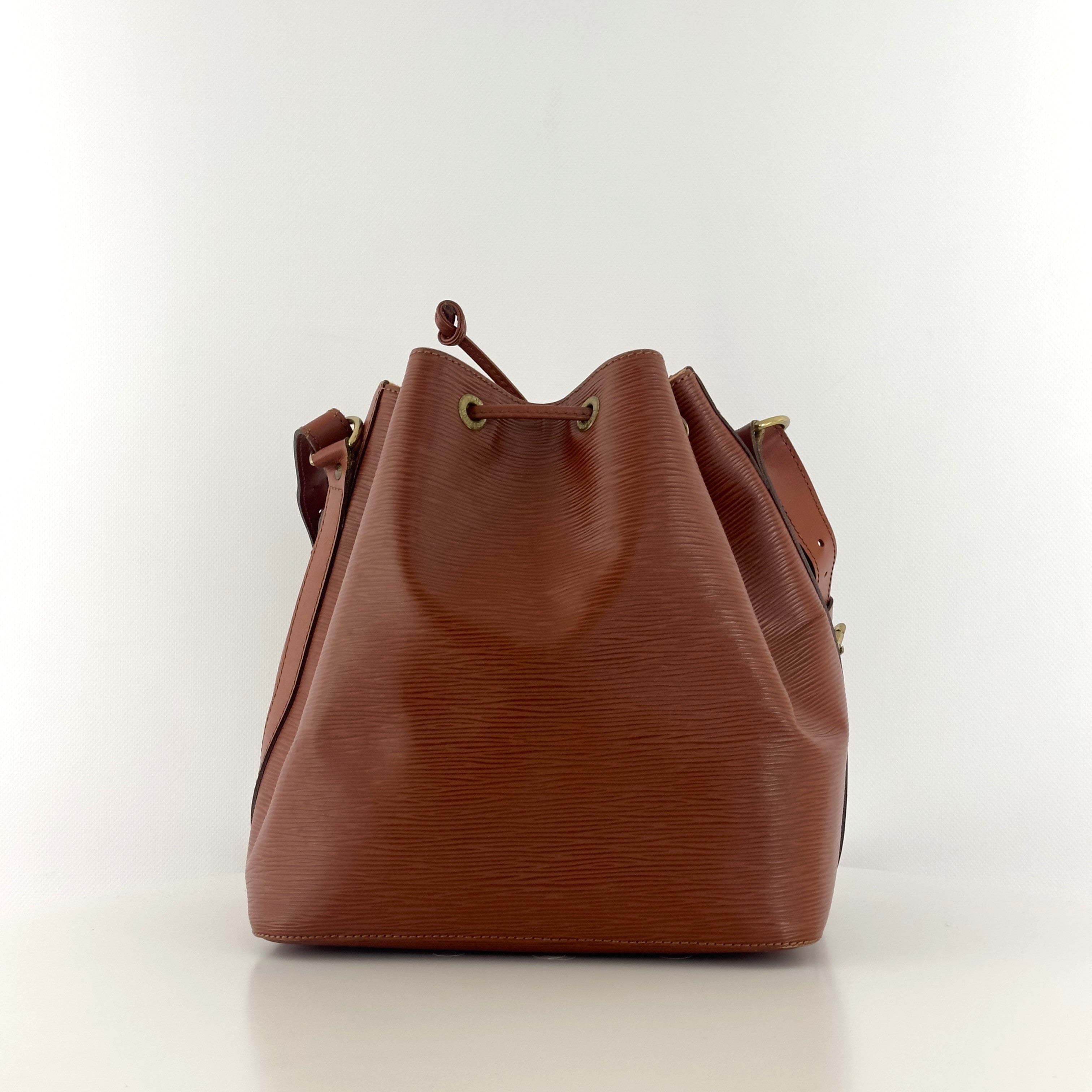 Sac à main LOUIS VUITTON Noé Petit cuir épi camel