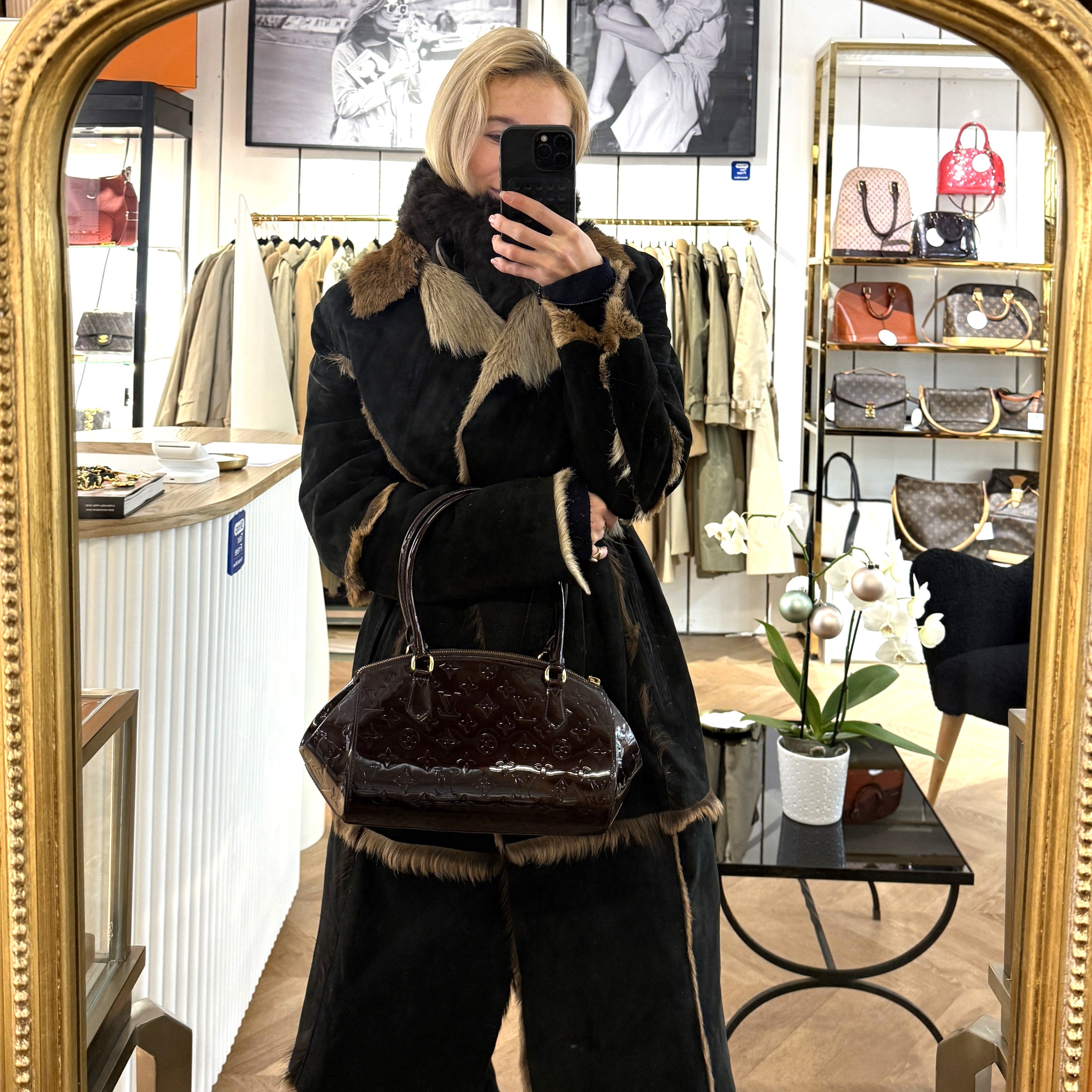 Sac à main LOUIS VUITTON Sherwood cuir verni violet