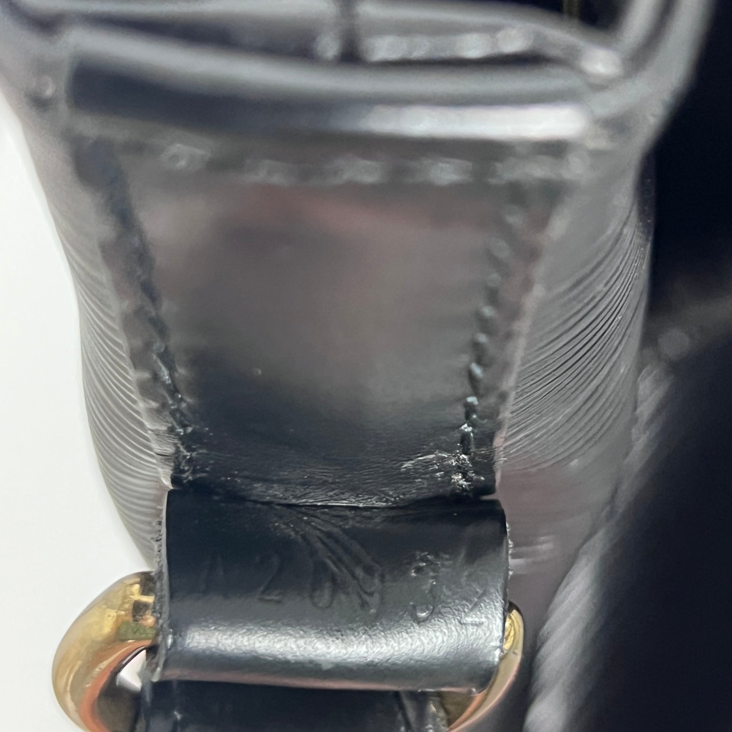 LOUIS VUITTON Noé Petit Bag in Black Epi Leather