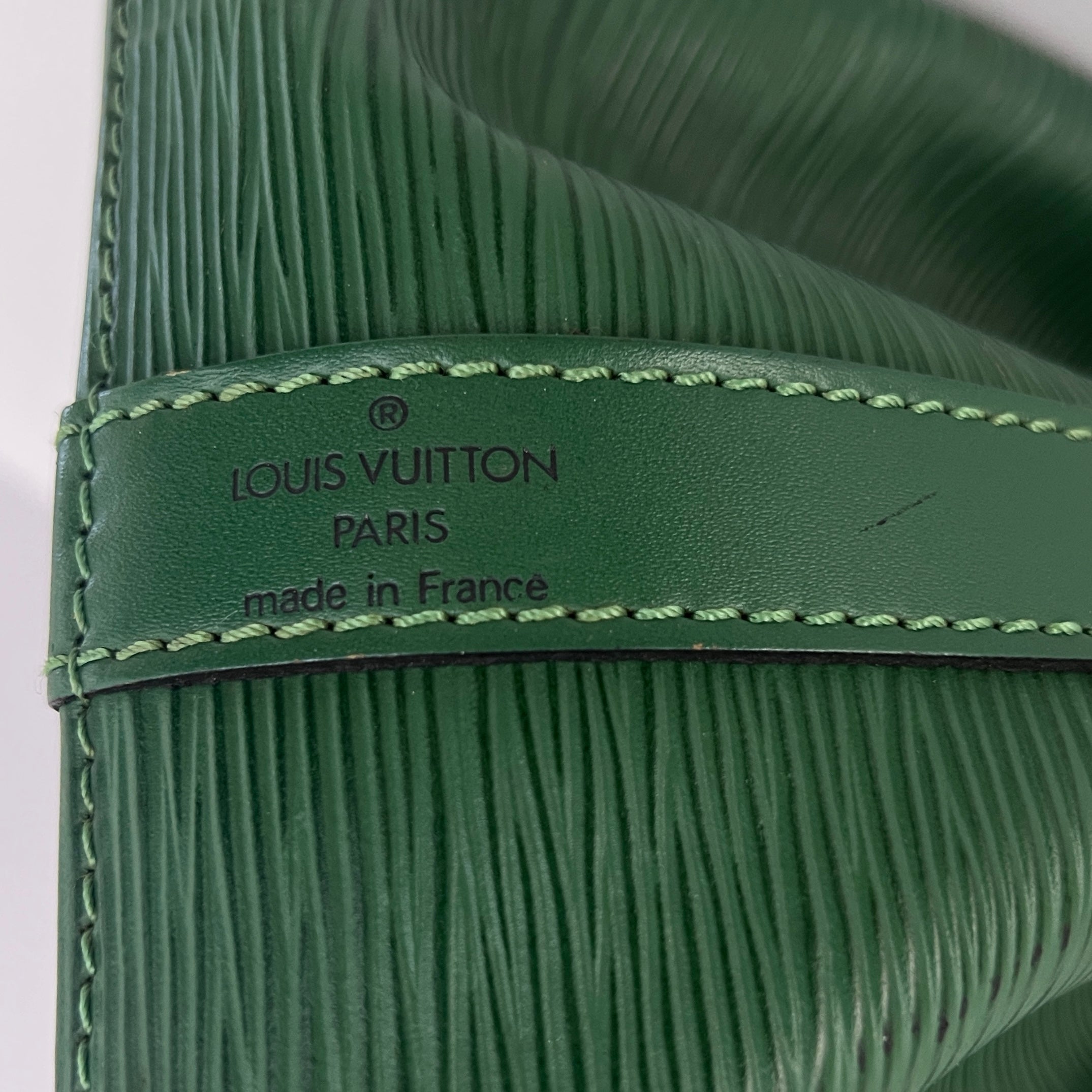 LOUIS VUITTON Noe Petit green epi leather bag