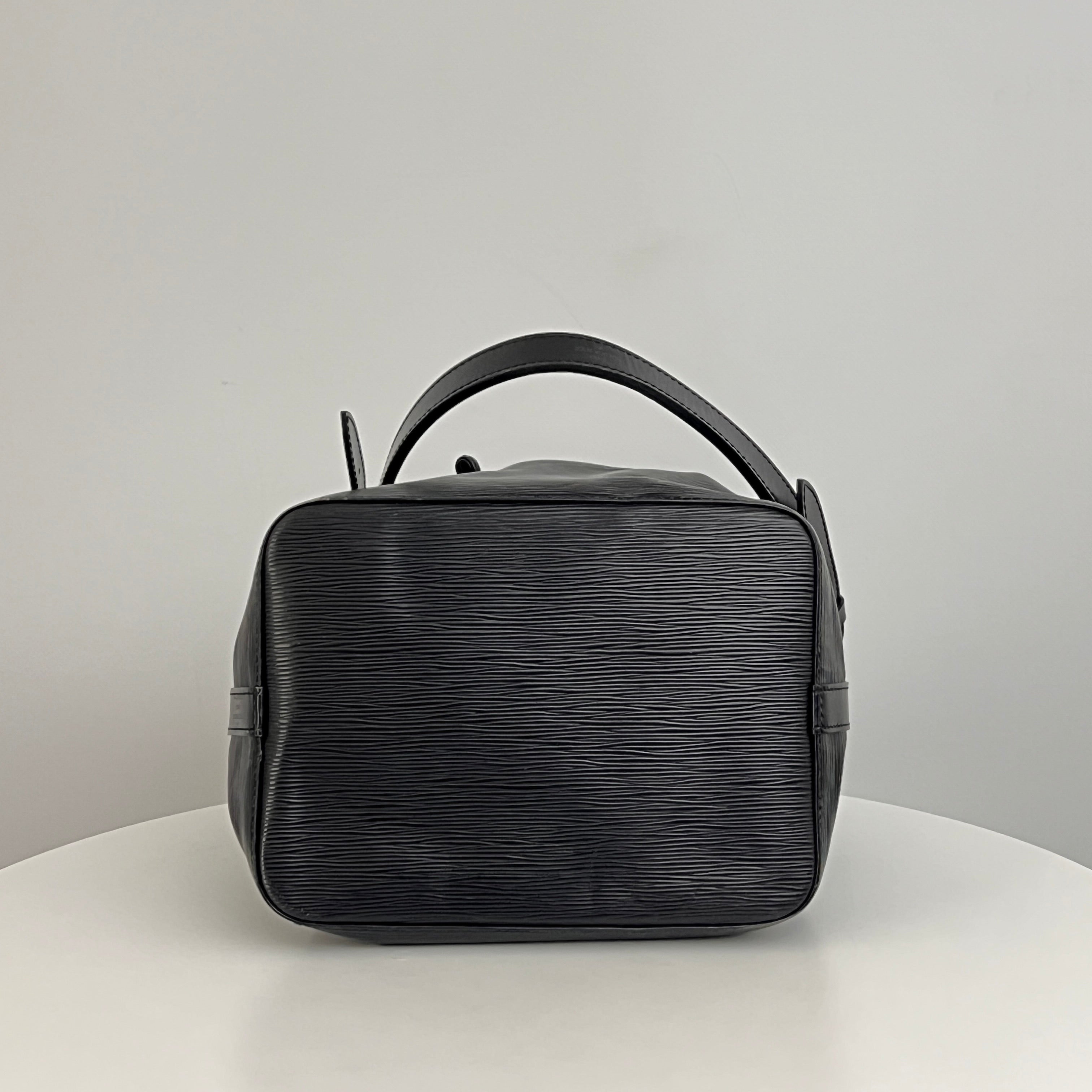 Sac LOUIS VUITTON Noé Petit cuir épi noir