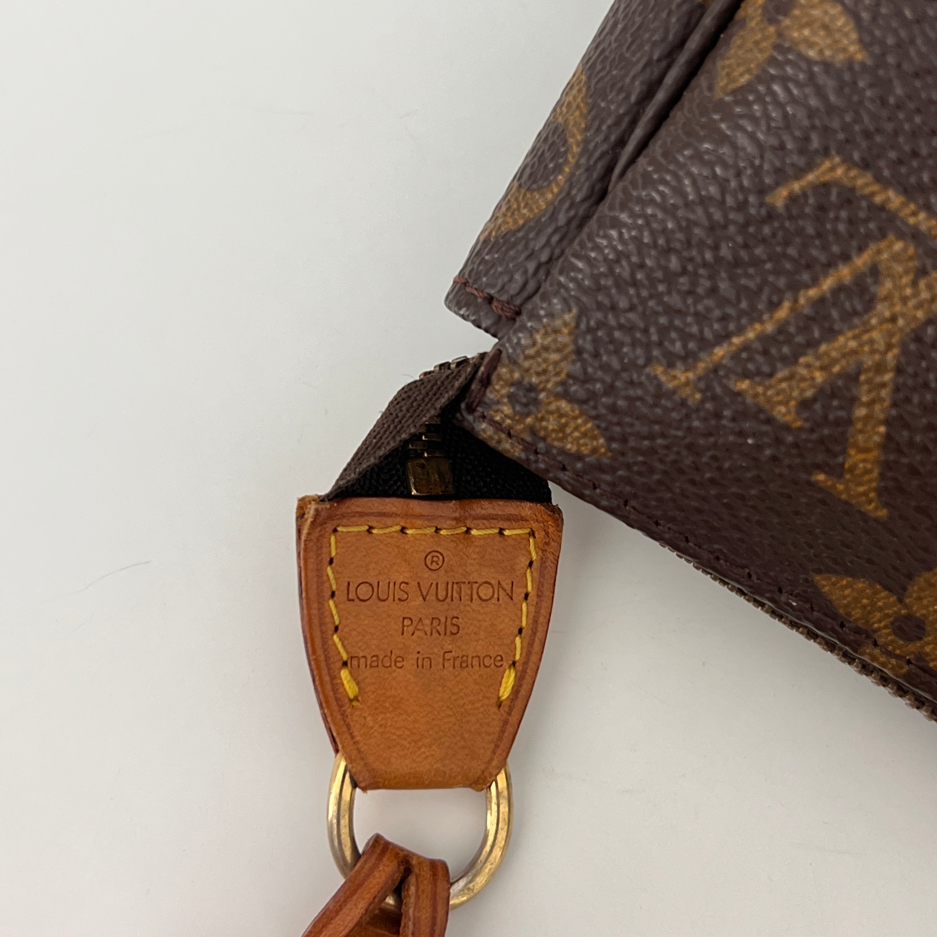 Sac à bandoulière LOUIS VUITTON Pochette Accessoires toile et cuir marron