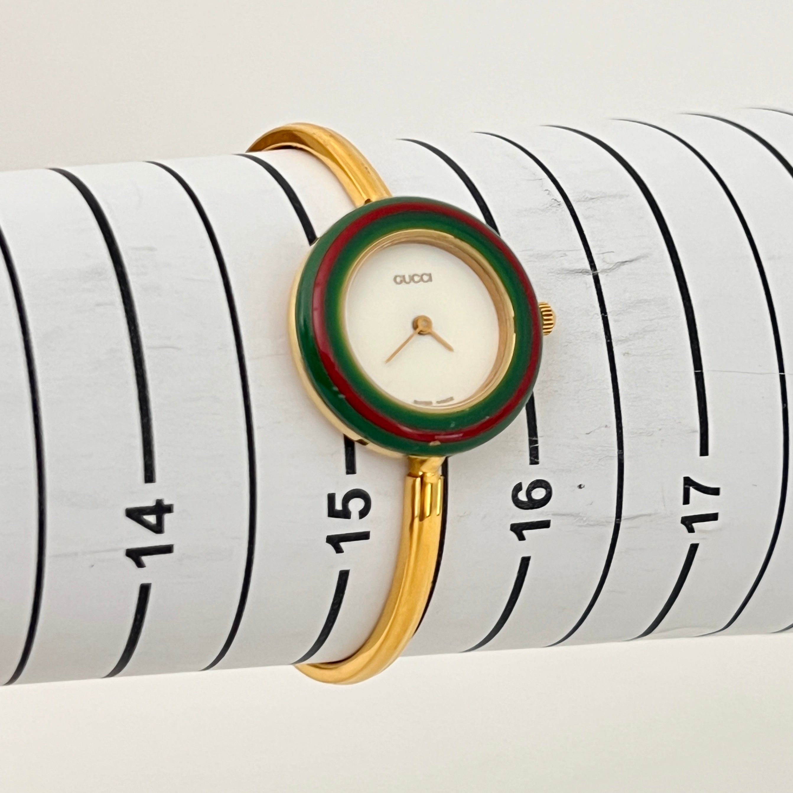 Montre GUCCI Play plaqué or doré