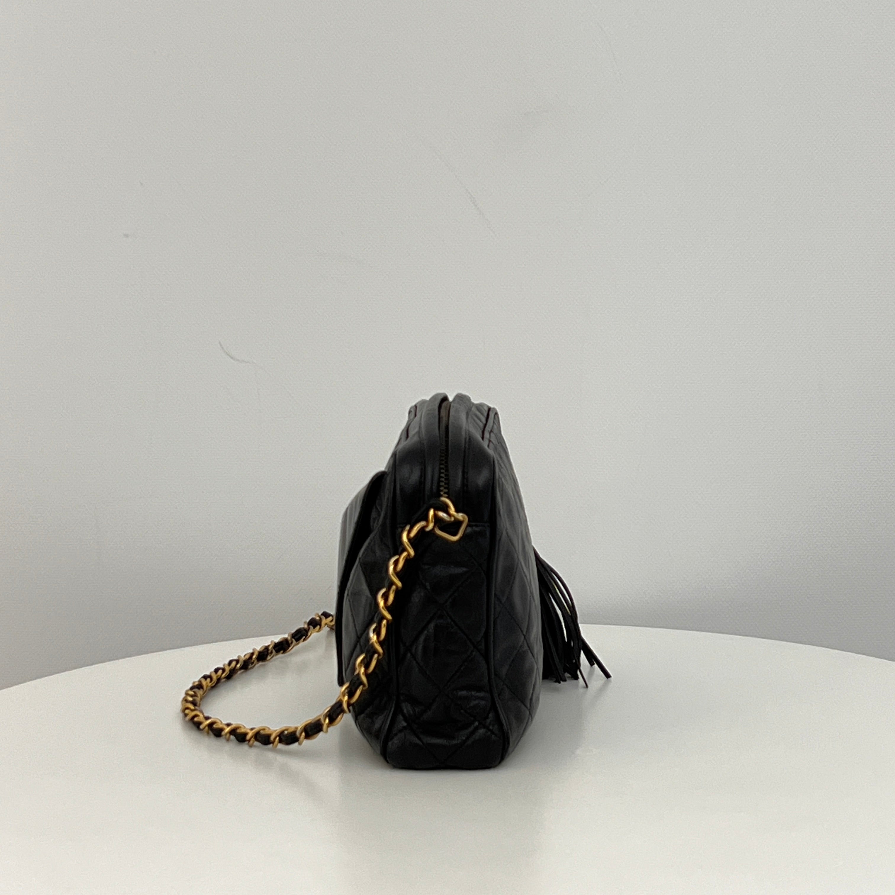 CHANEL Camera Bag black lambskin shoulder bag 1989-1991