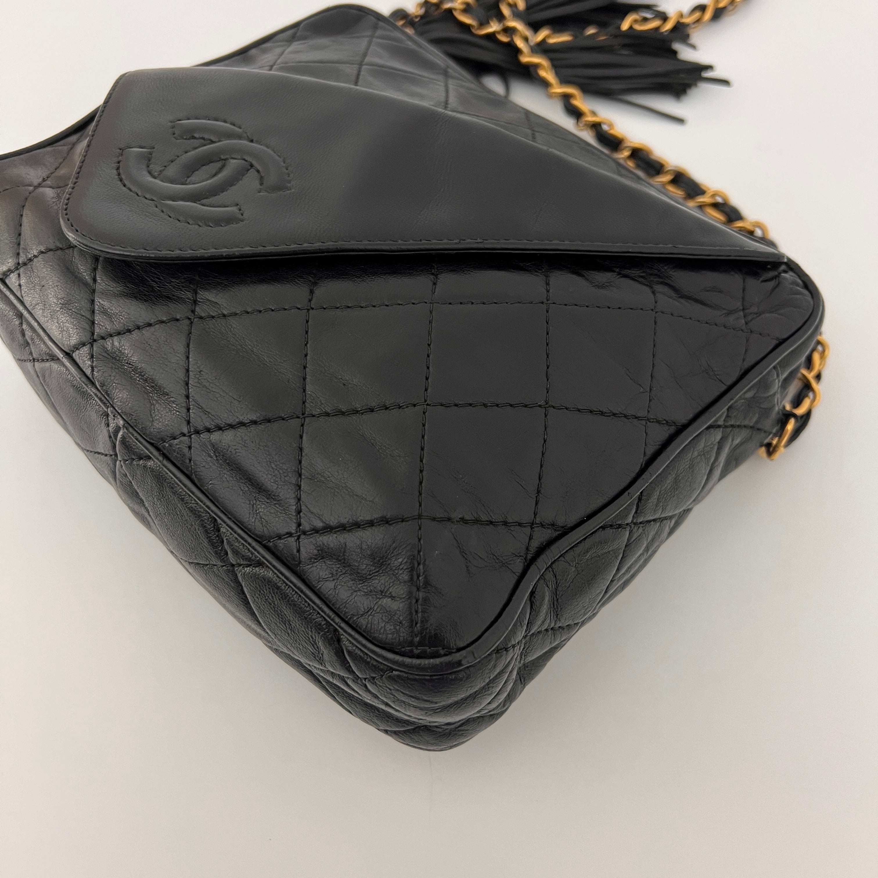 CHANEL Camera Bag black lambskin shoulder bag 1989-1991