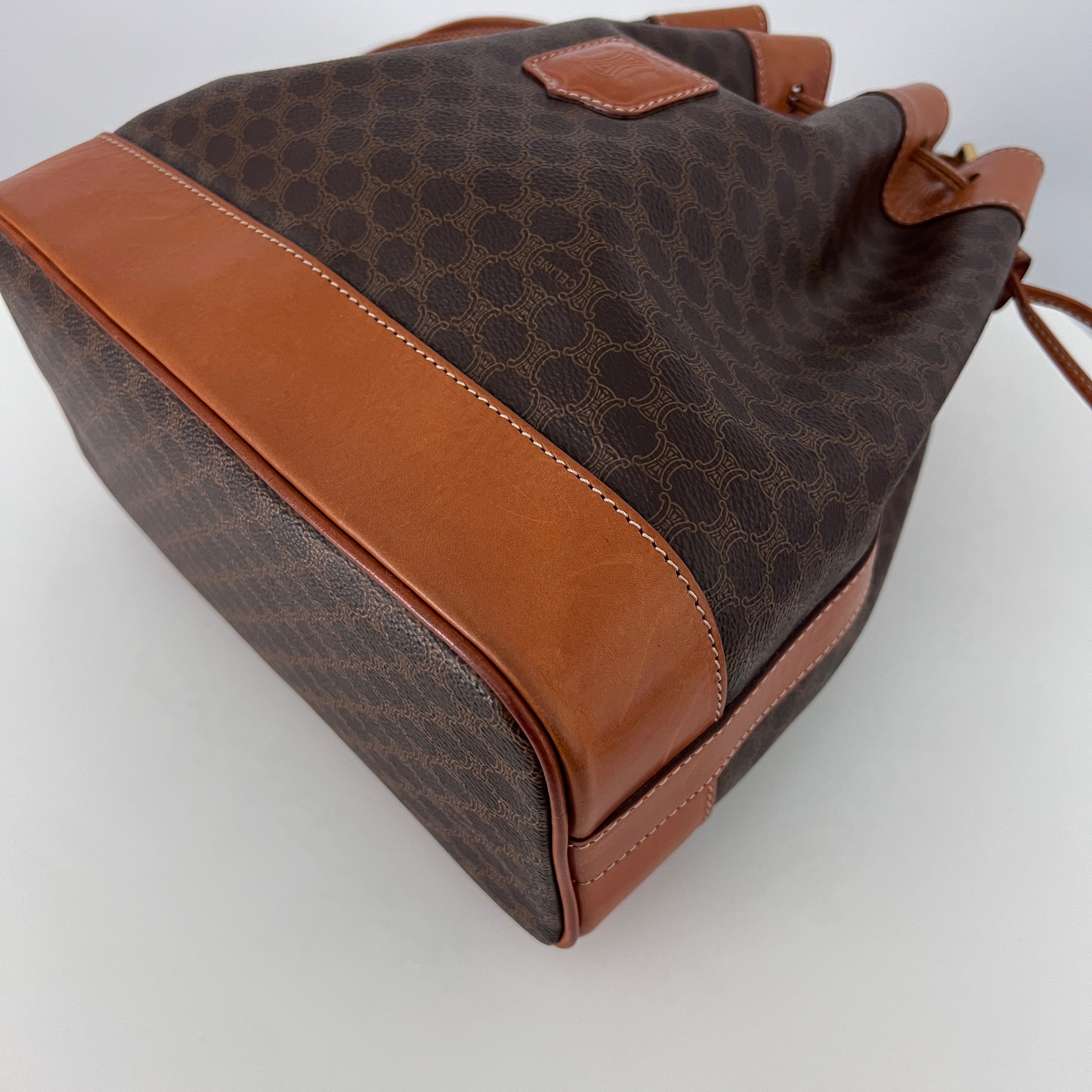 Sac à bandoulière CELINE Seau toile et cuir marron