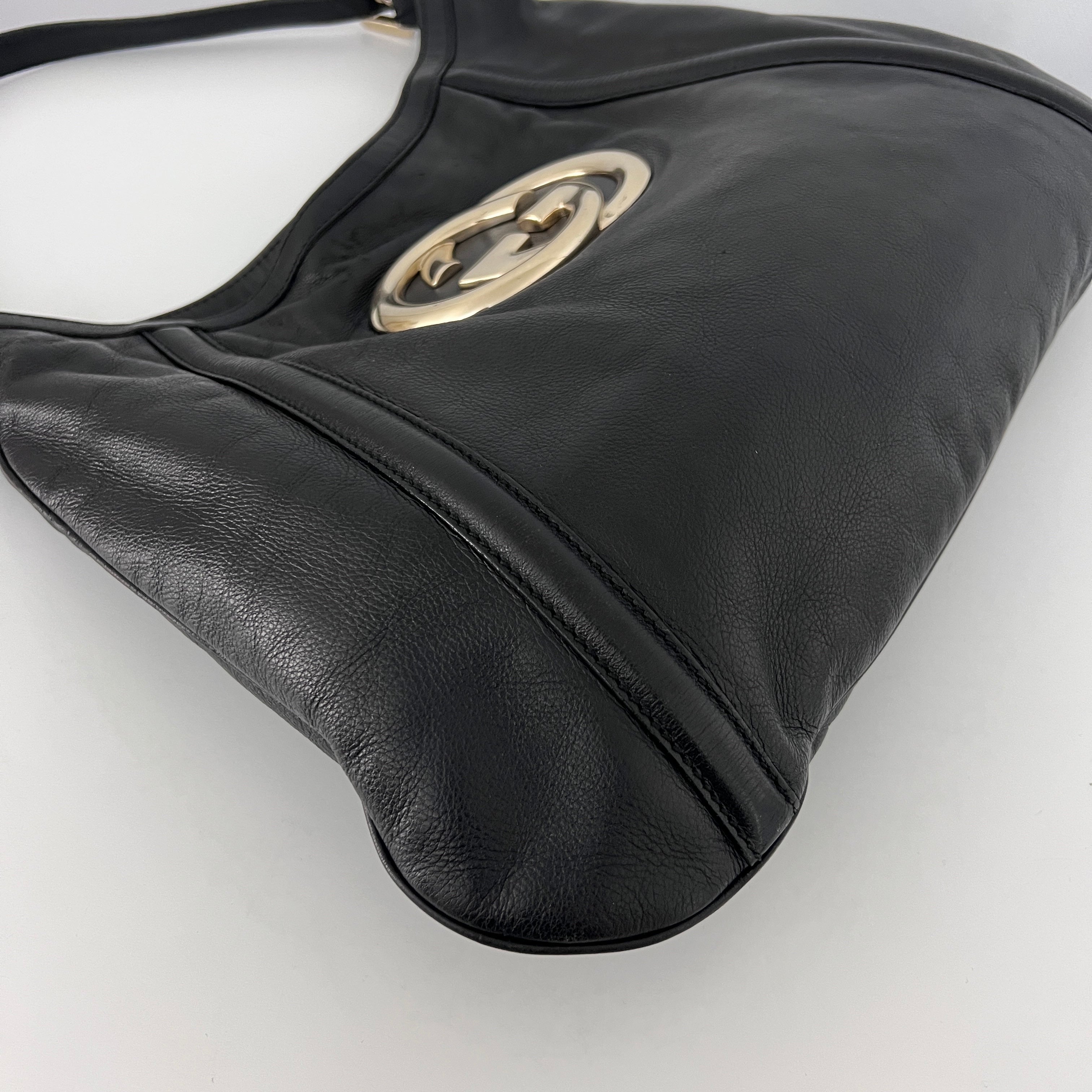 Sac GUCCI Interlocking G Britt cuir lisse noir