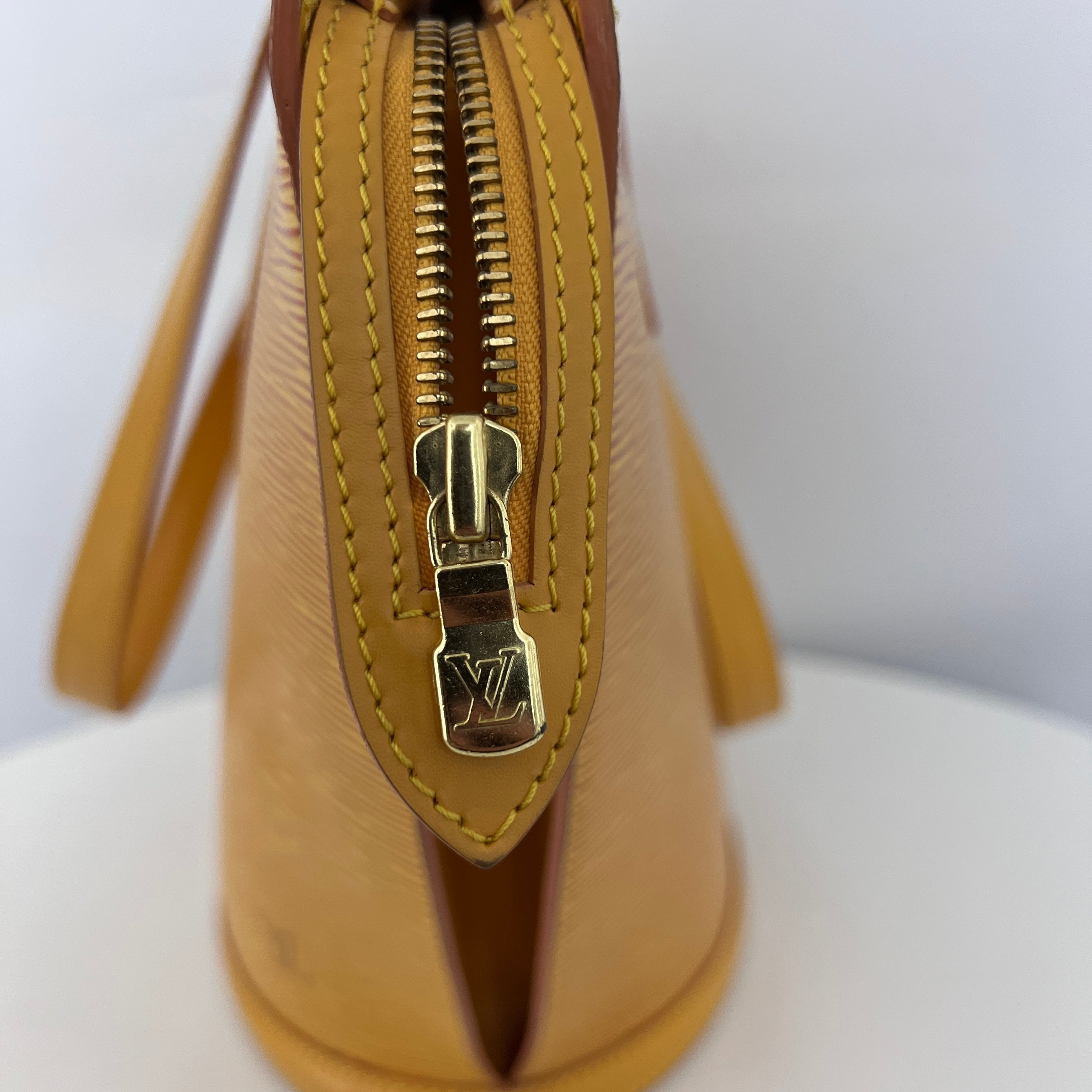 Sac LOUIS VUITTON Saint Jacques GM cuir épi jaune vintage 1995