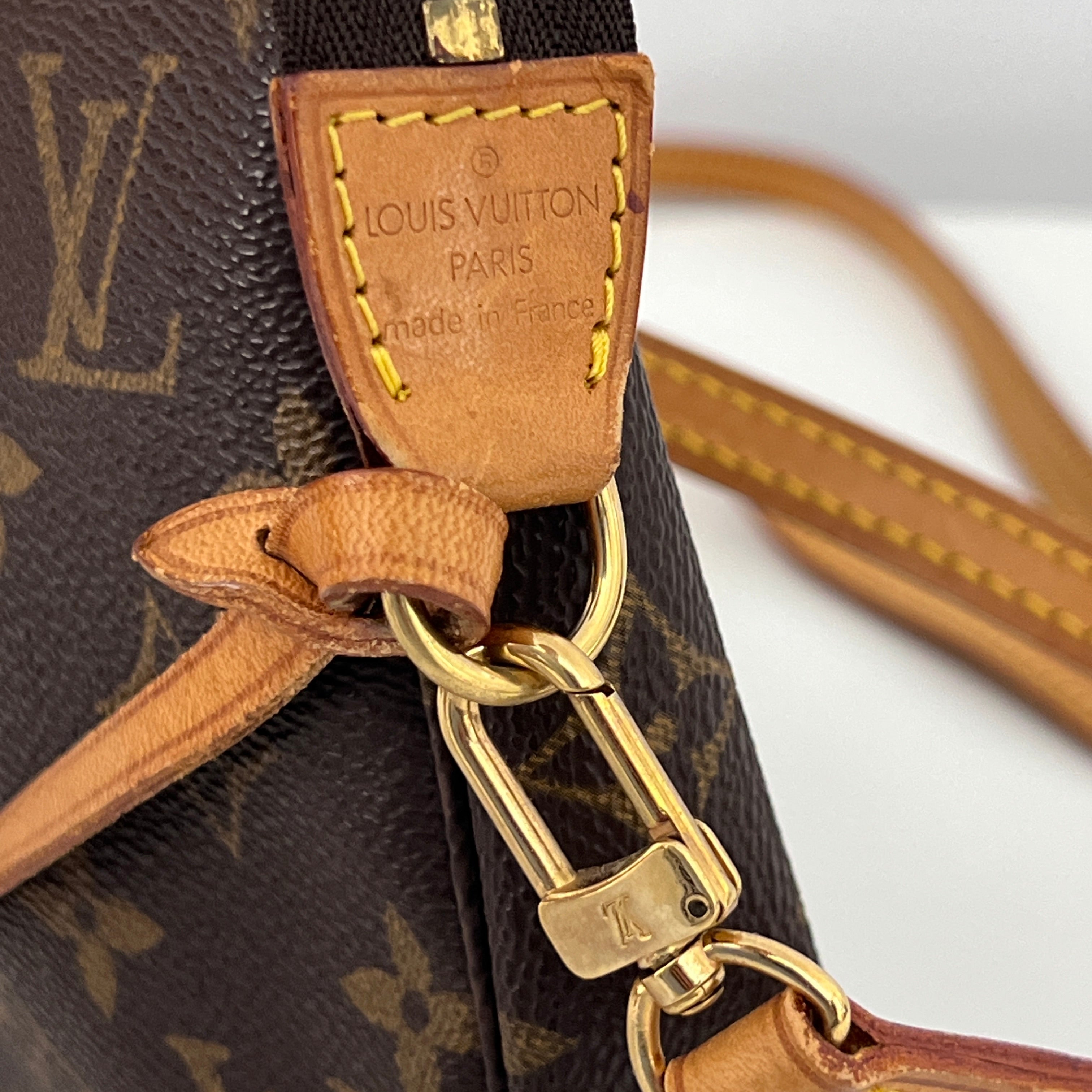 Sac à bandoulière LOUIS VUITTON Pochette Accessoires toile marron vintage 1999