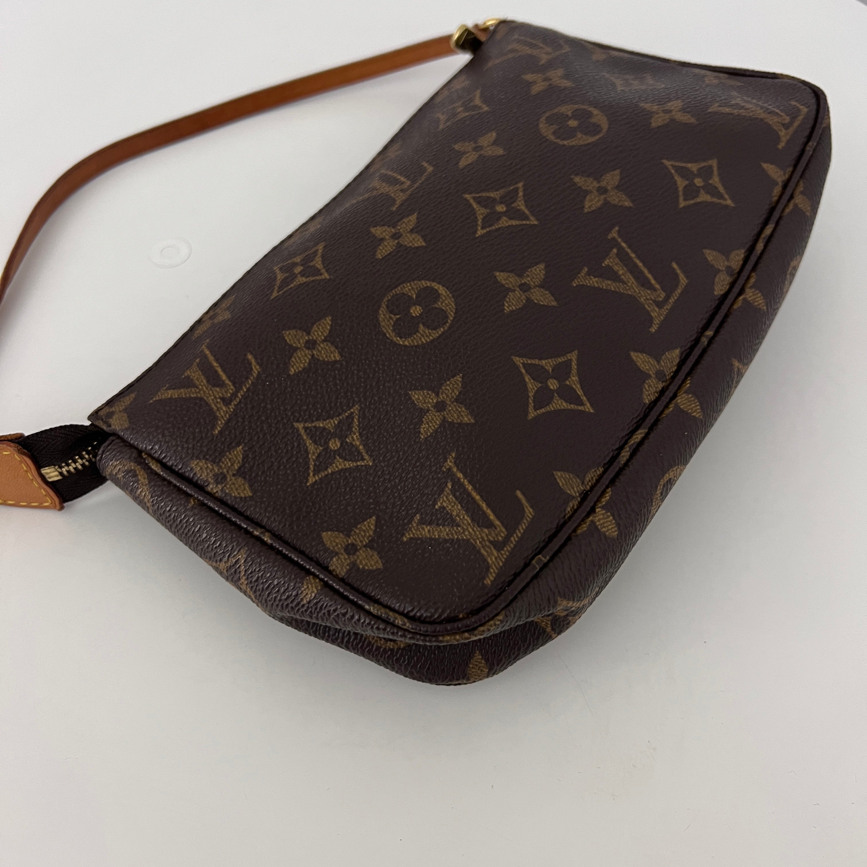 Sac à bandoulière LOUIS VUITTON Pochette Accessoires toile marron vintage 2002
