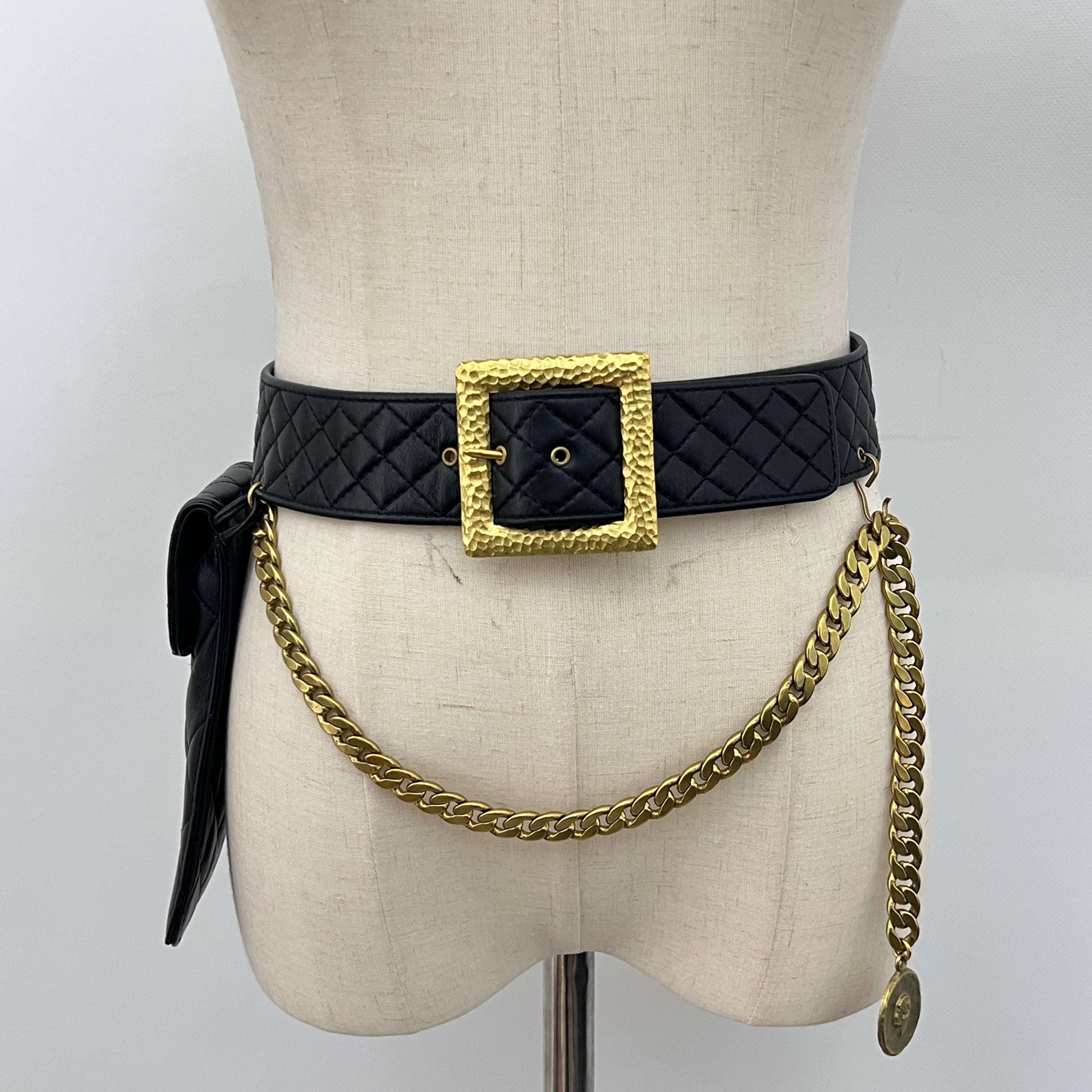 Ceinture CHANEL Chain Bag cuir matelassé noir Circa 1990