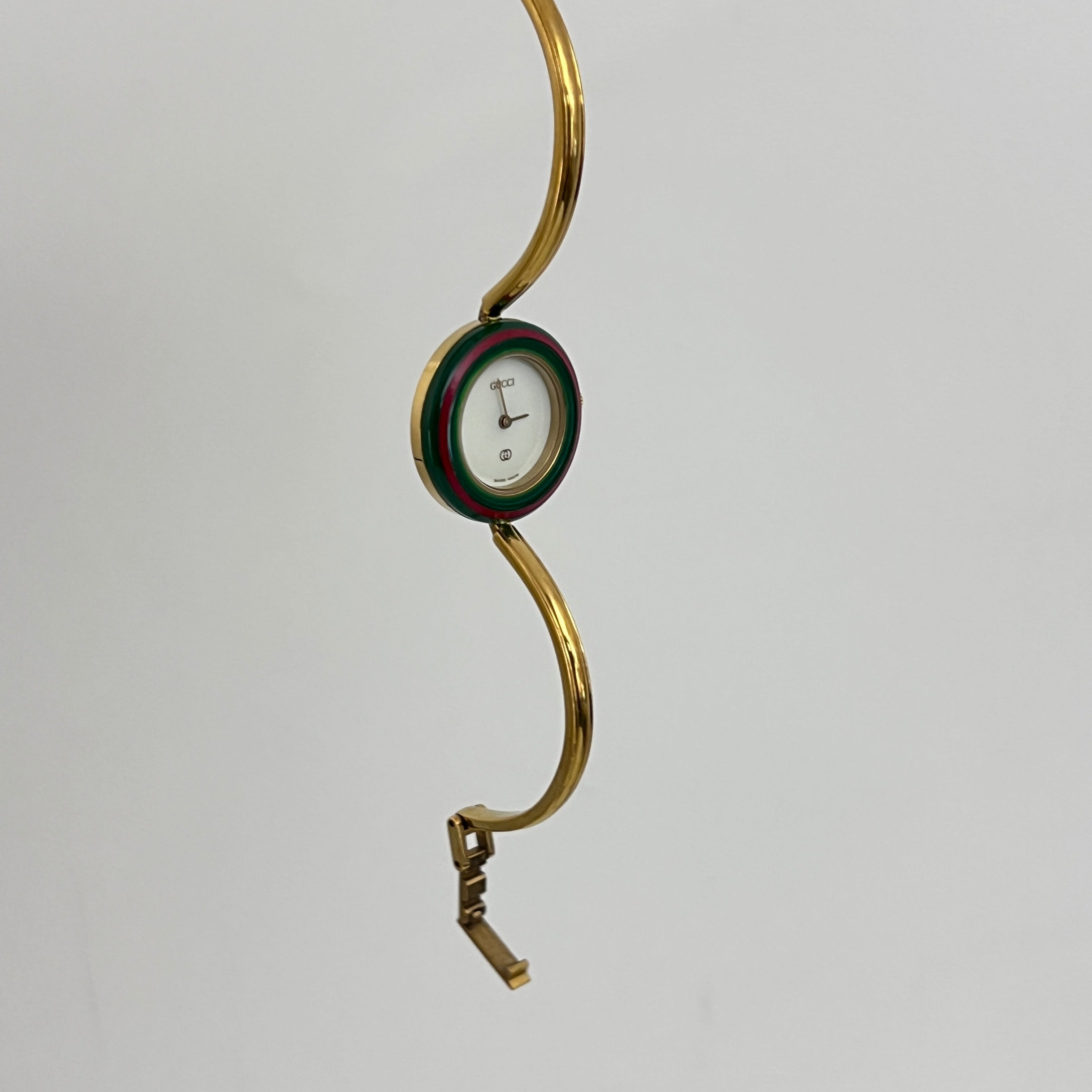 Montre GUCCI Play plaqué or doré