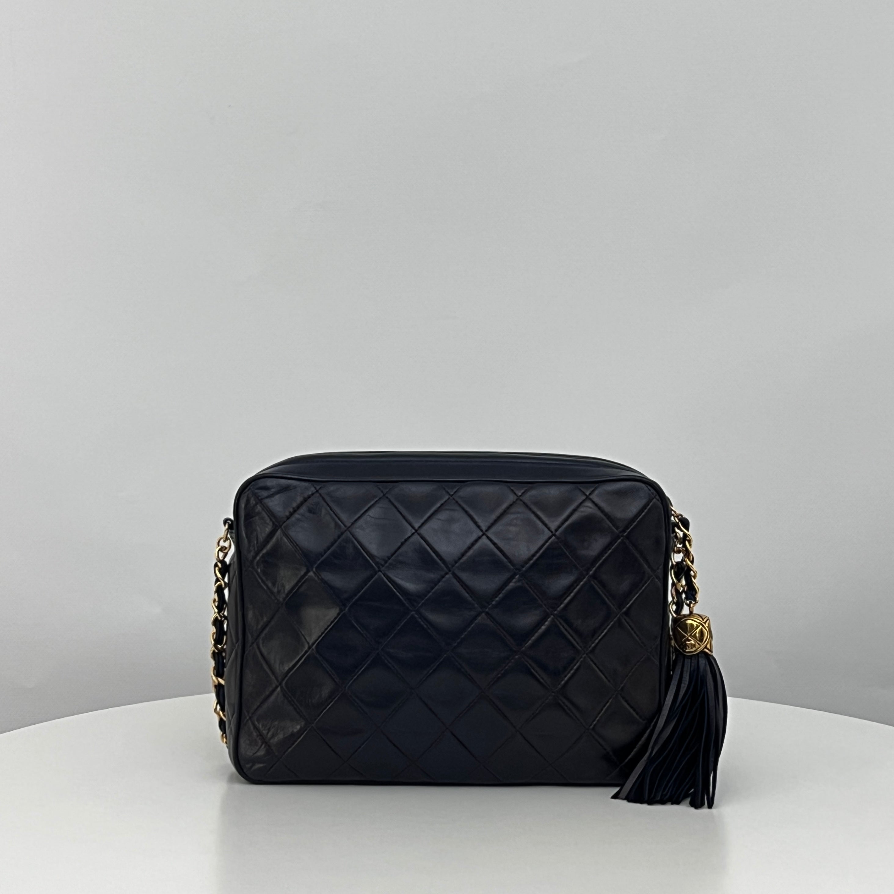Sac à bandoulière CHANEL Camera Bag cuir d'agneau bleu marine vintage 1989-1991