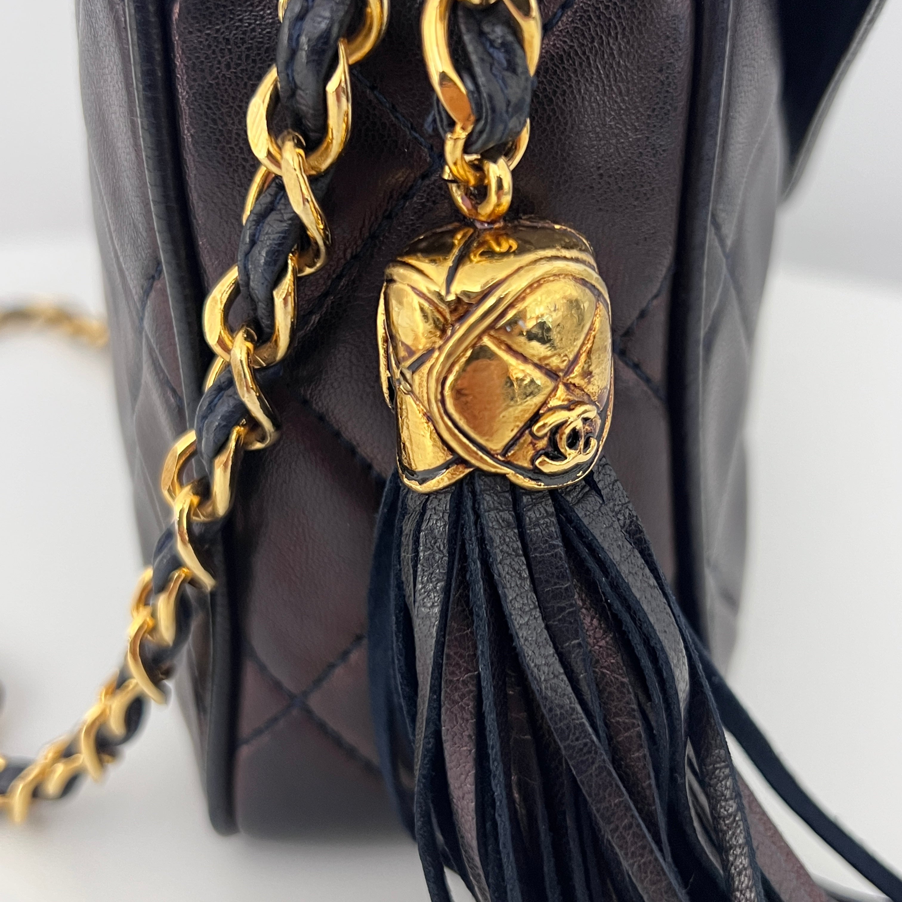 Sac à bandoulière CHANEL Camera Bag cuir d'agneau bleu marine vintage 1989-1991