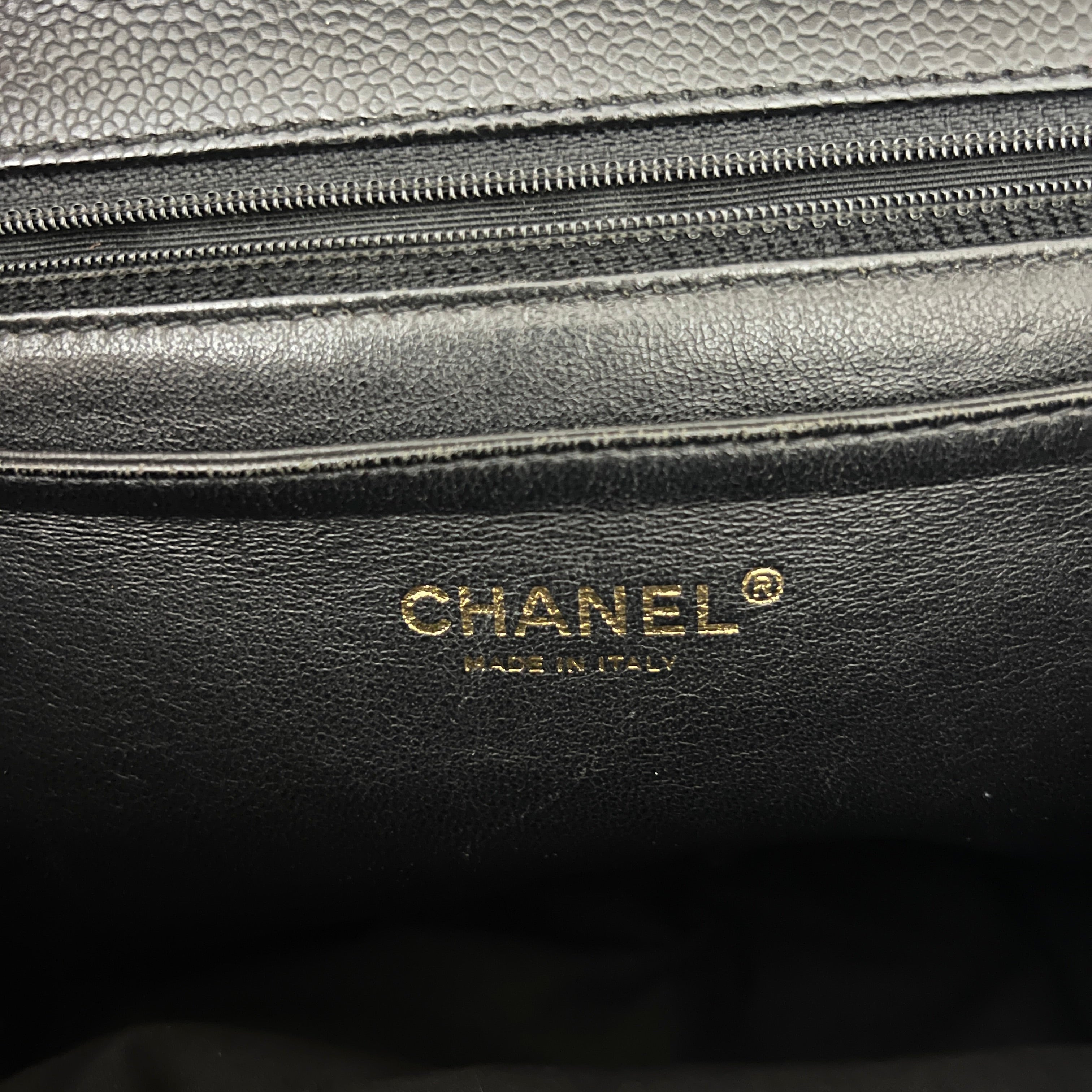 Sac CHANEL Top Handle cuir caviar noir vintage 2003-2004