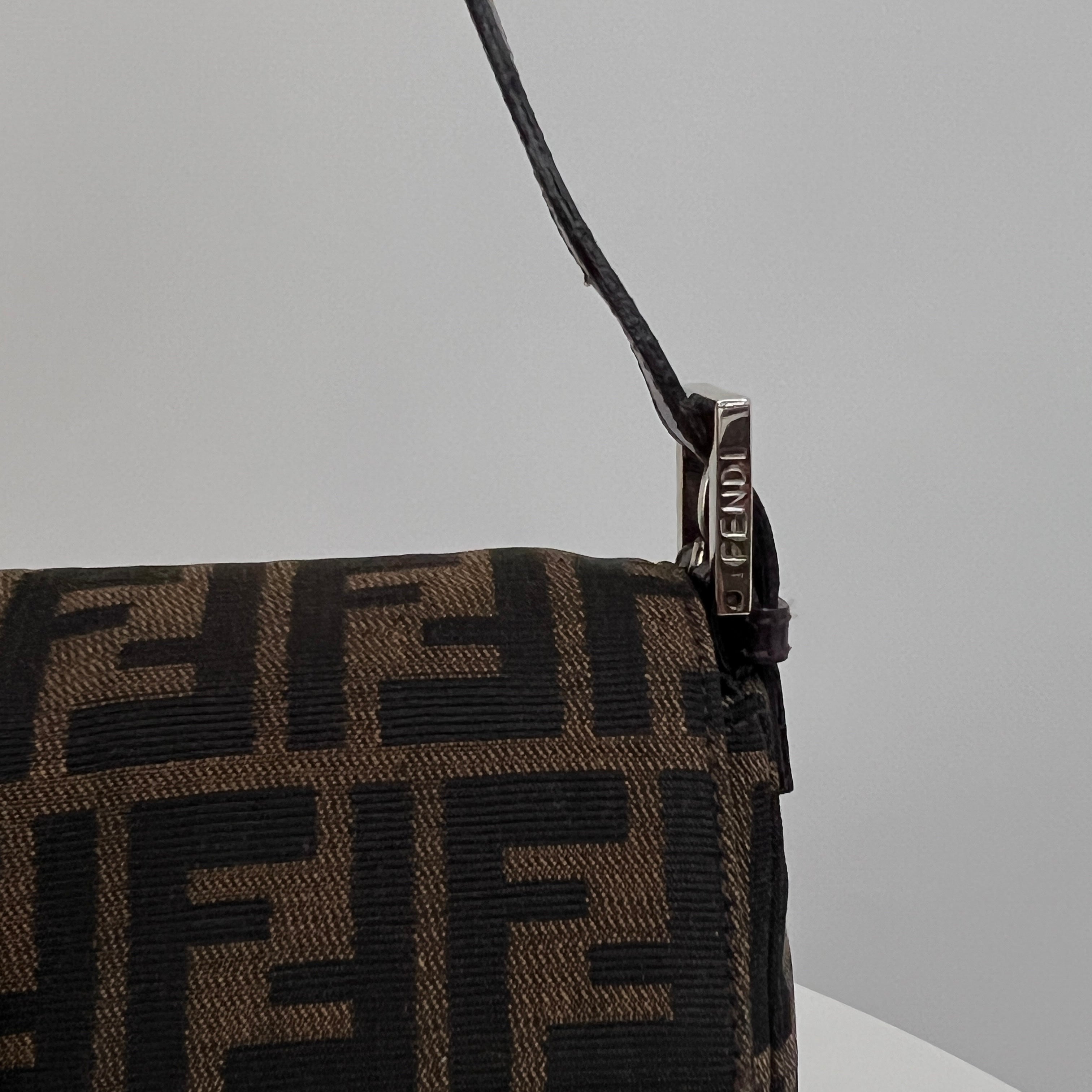 Sac FENDI Baguette toile et cuir marron