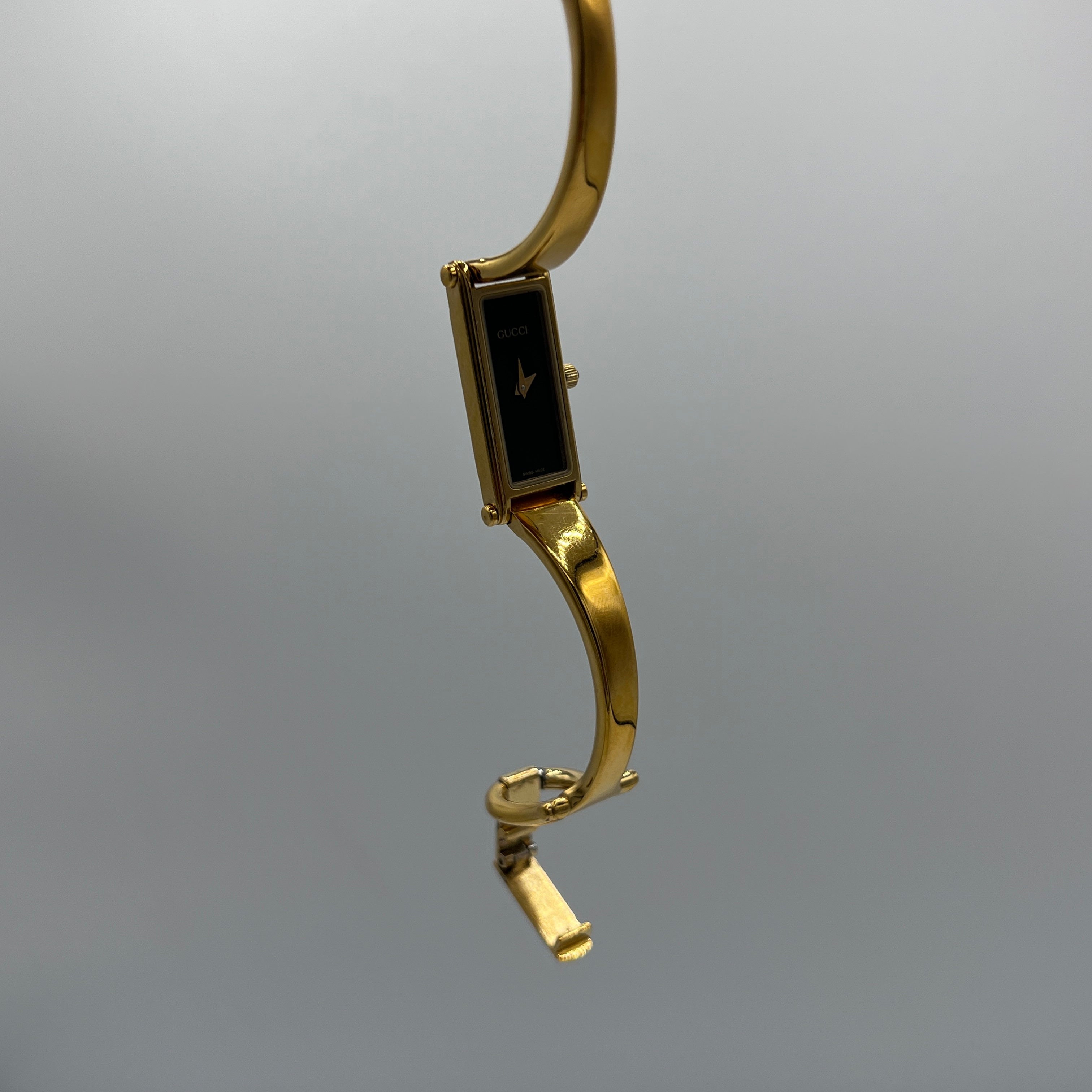 GUCCI 1500 Gold-Plated Watch