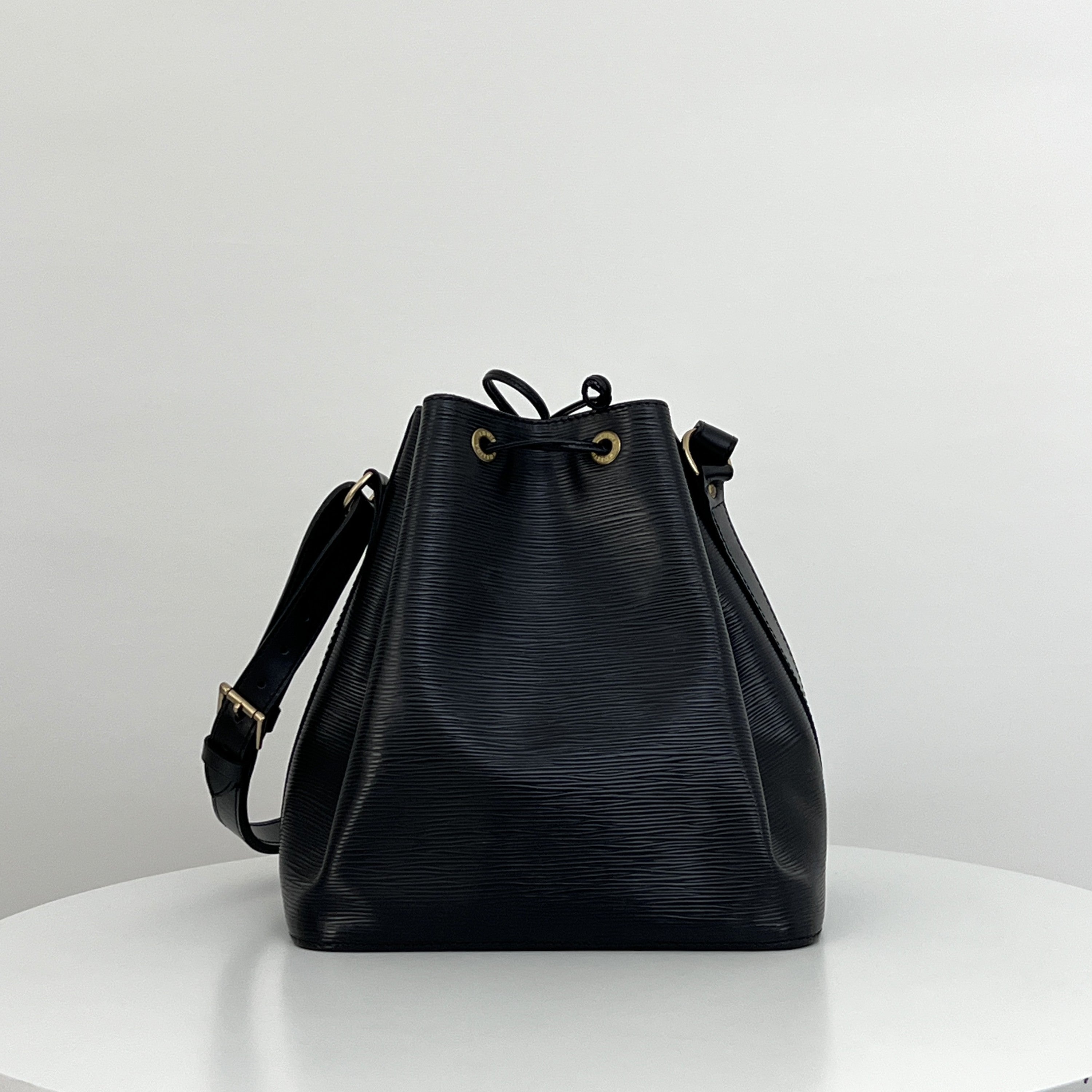 LOUIS VUITTON Petit Noe Bag Black Epi Leather Vintage 1993