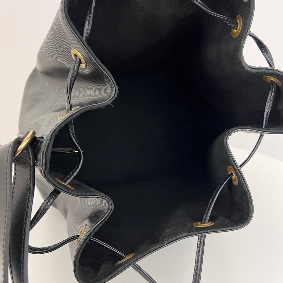 LOUIS VUITTON Petit Noe Bag Black Epi Leather Vintage 1993