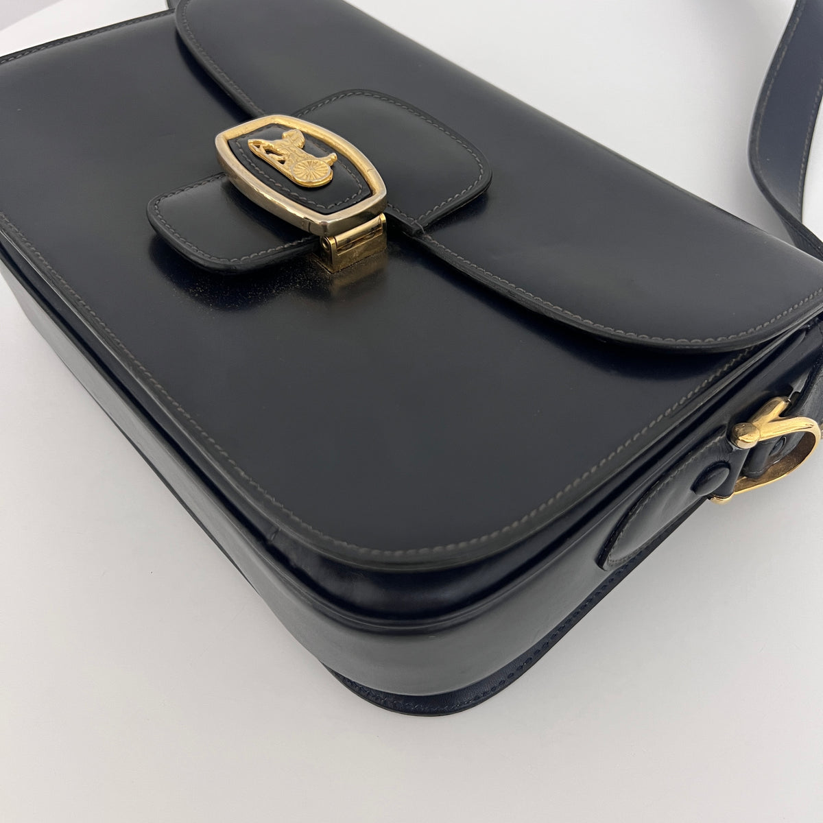 CELINE Triomphe bag in black smooth leather
