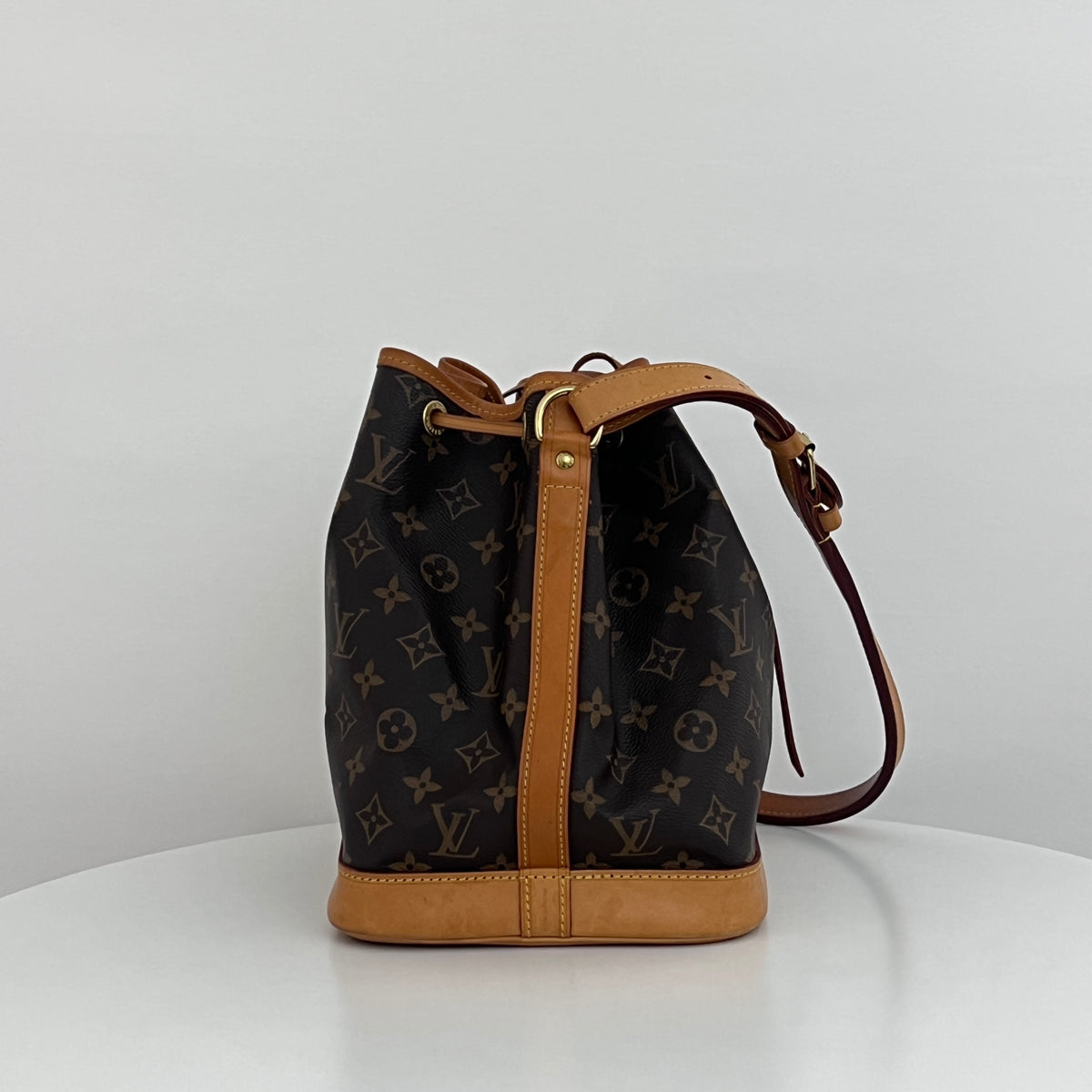 Sac LOUIS VUITTON Noé Petit toile et cuir marron vintage 2016
